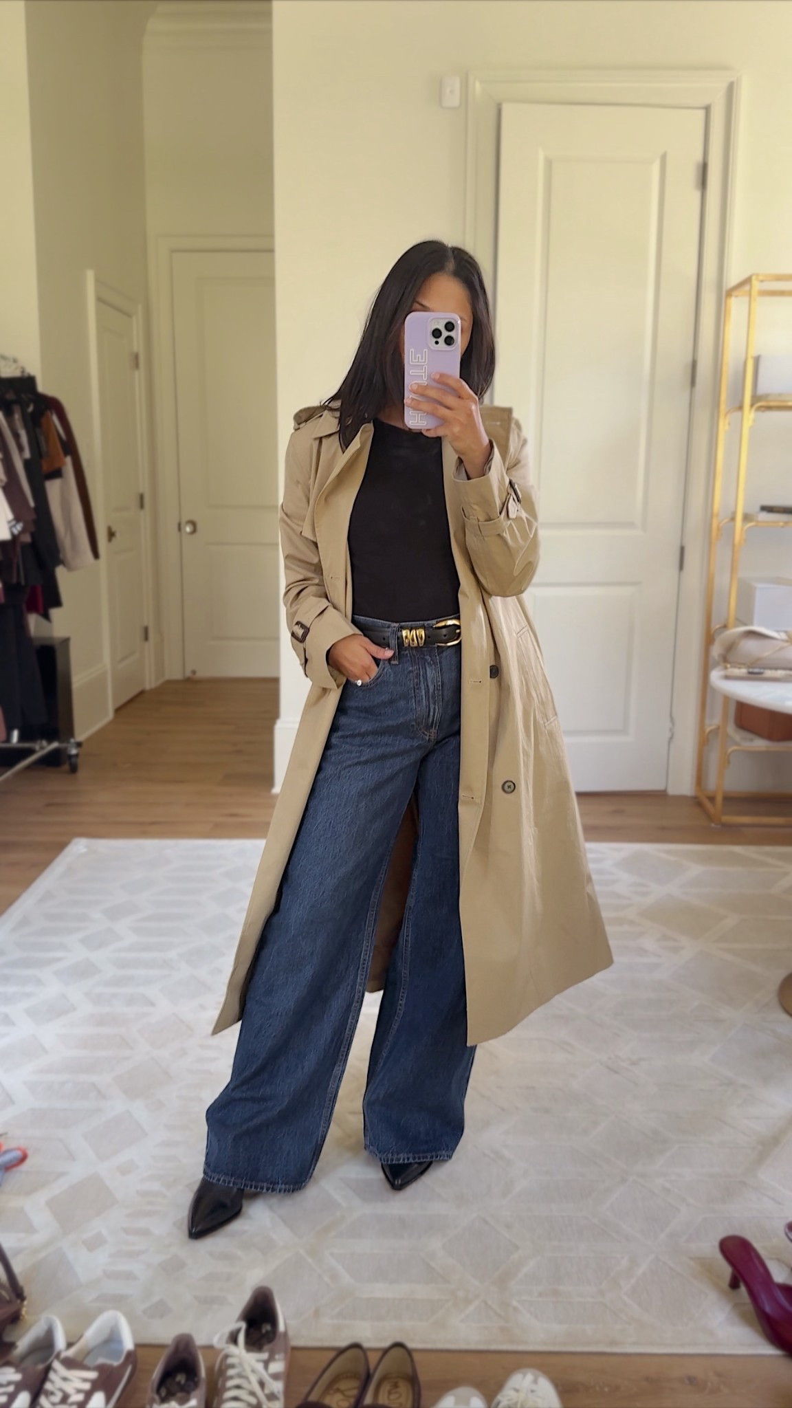 Love these wide leg jeans from abercrombie! Linking to my aritzia coat and a similar one on abercrombie + right now take 20% off almost everything with code AF20

#abercrombie widelegjeans #darkwashjeans #denim #trenchcoat #aritzia

#LTKSeasonal #LTKSaleAlert