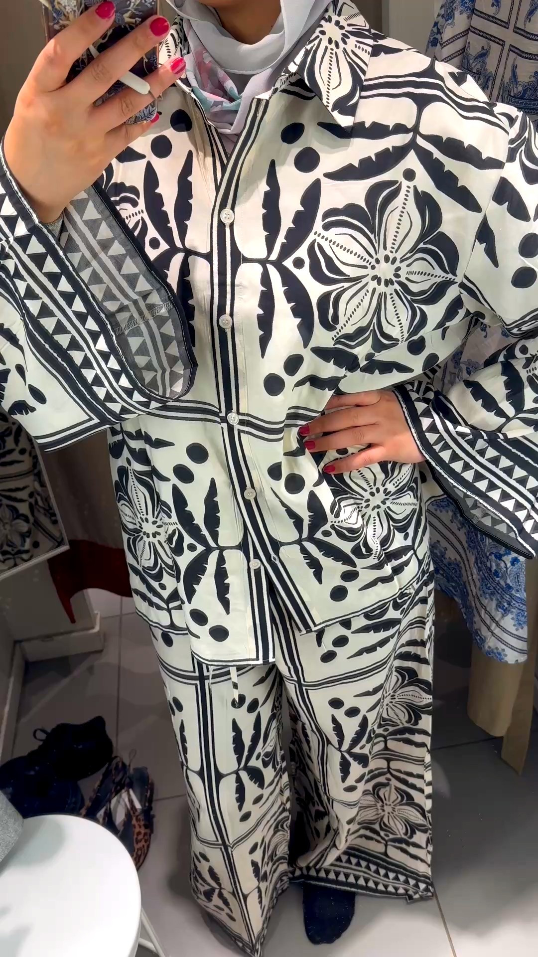 Trying on this effortless matching set so you don’t have to!
Honestly, this is what weekends should feel like — comfy, chic, and absolutely no stress styling. The shirt is soft and flowy, the pants are wide-leg and relaxed, and the print? Obsessed.
If you’re into fashion that looks like effort but feels like pajamas — this is the one.


#LTKAroundTheWorld #LTKstyletip #LTKspring