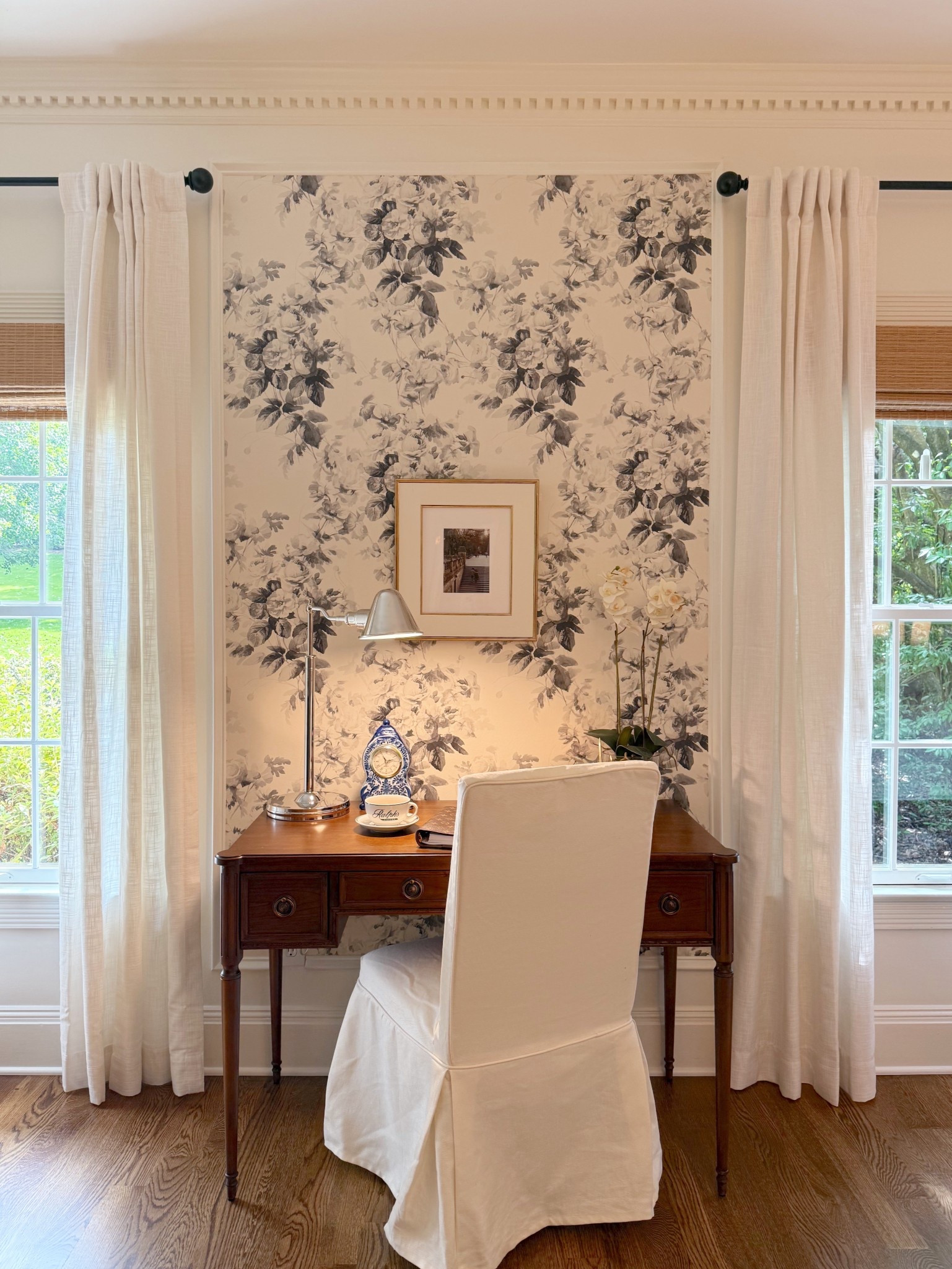 Linked what I could from my new desk setup ✍️ Lamp is Ralph Lauren via HomeGoods and the frame was apart of a Framebridge gallery wall! 🤍 