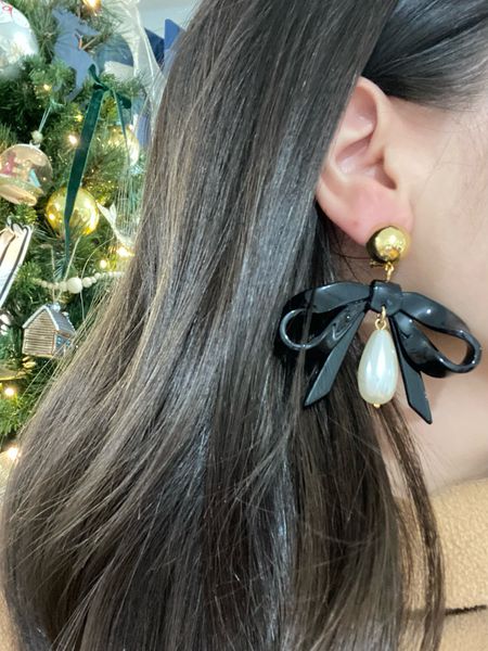 The bow!!! These earrings are so precious and perfect for holiday outfits! 

#LTKHoliday #LTKstyletip #LTKGiftGuide