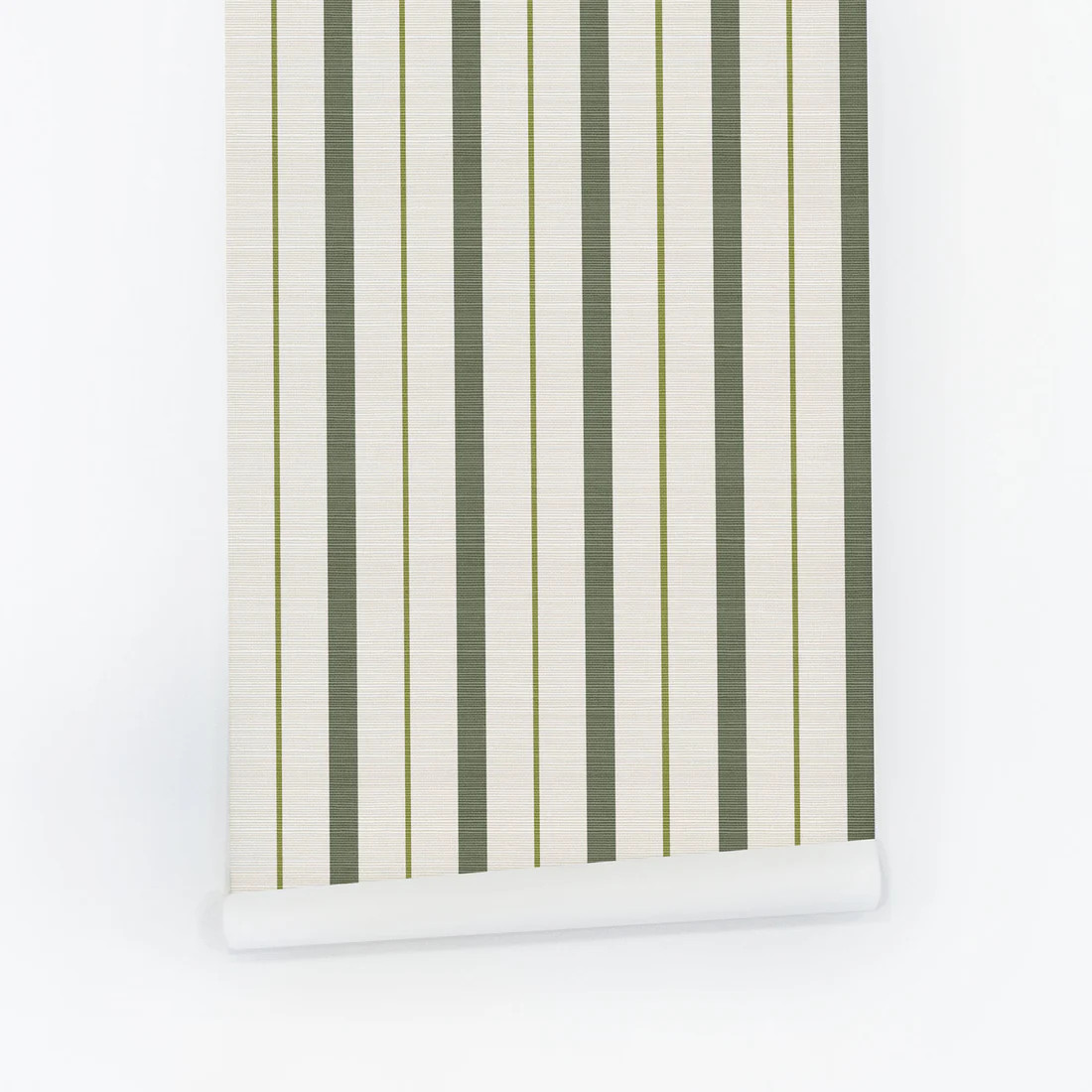 Modern Stripes Print Grasscloth Wallpaper In Green | Livettes Wallpaper
