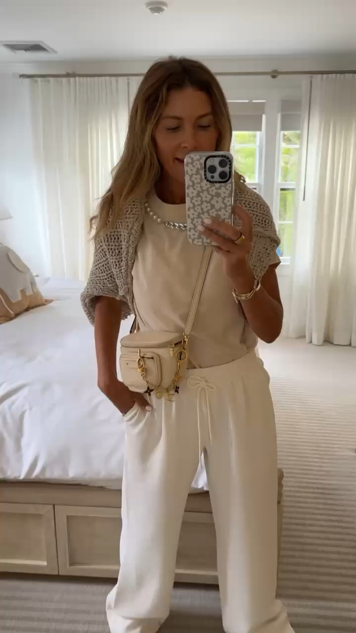 Today’s outfit for Nantucket! 
Glitzy Bella top and necklace use code: ashlee20
Aritzia pants
Amazon phone case 
Free people sweater (mine is sold out, but I linked similar)
Lululemon sneakers 👟 

#LTKStyleTip #LTKTravel