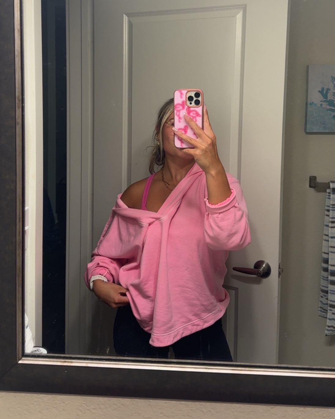 This pink hoodie is so SPRING!💗

#LTKSpringSale #LTKSeasonal