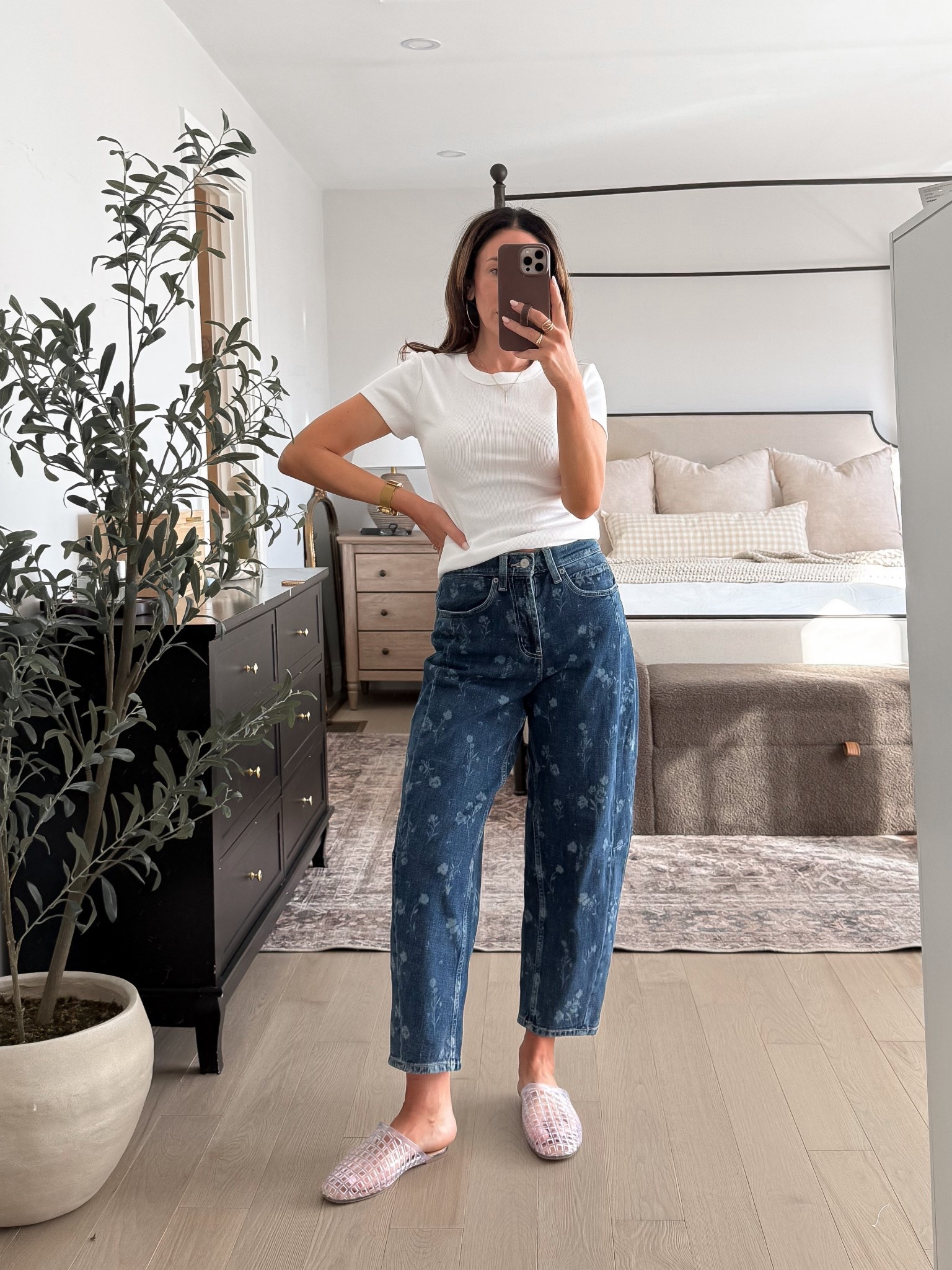 Old navy new arrivals. I love these jeans. The fit is perfect. I’m wearing size o 
Old navy style


#LTKPetite #LTKootd #LTKSaleAlert