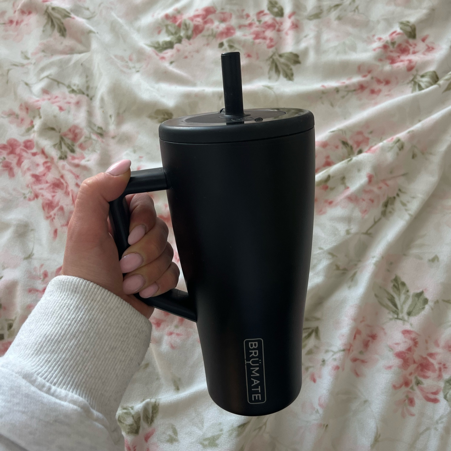 MY FAV WATER BOTTLE! 30oz brumate - black 

#LTKfitness #LTKActive #LTKfindsunder50