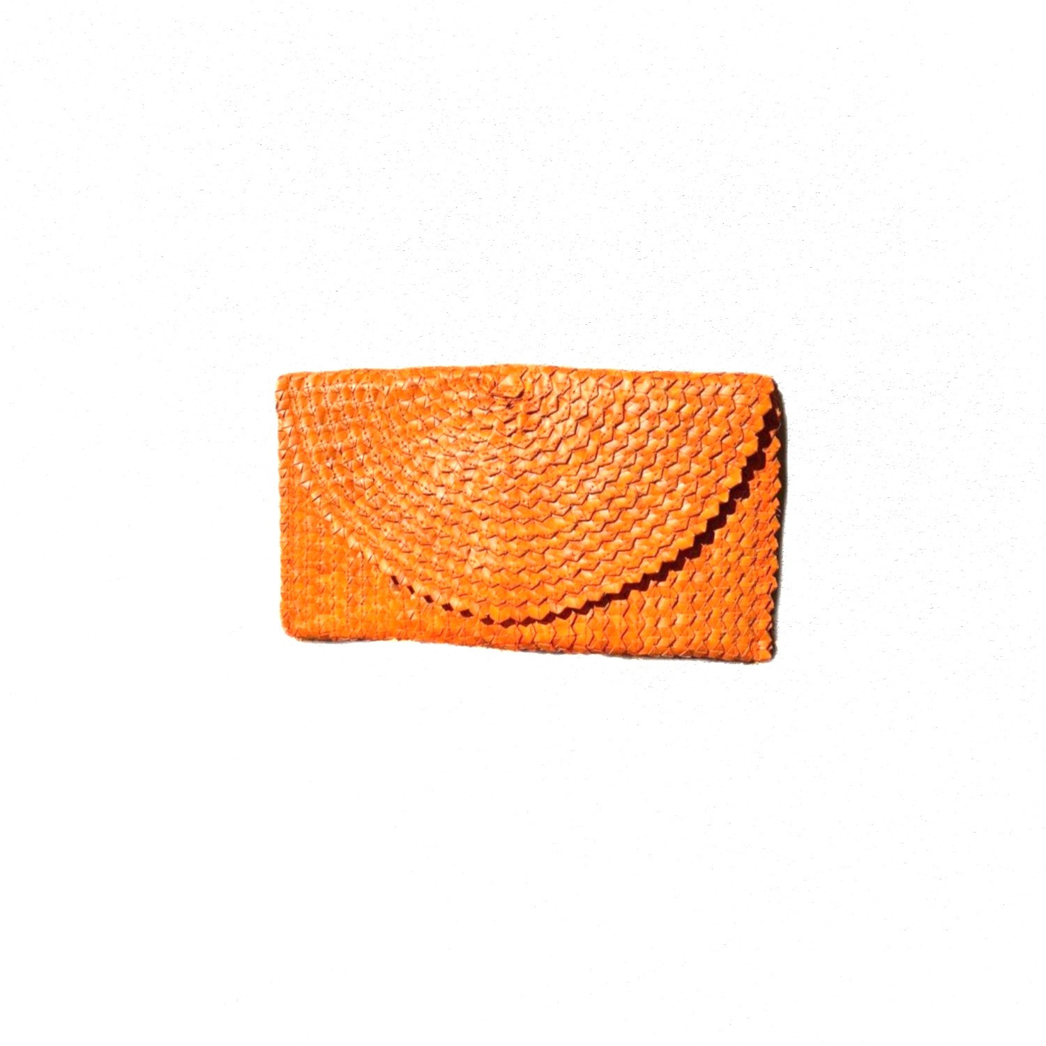 Kenzie Straw Clutch - Tangerine | Wolf & Badger (US)