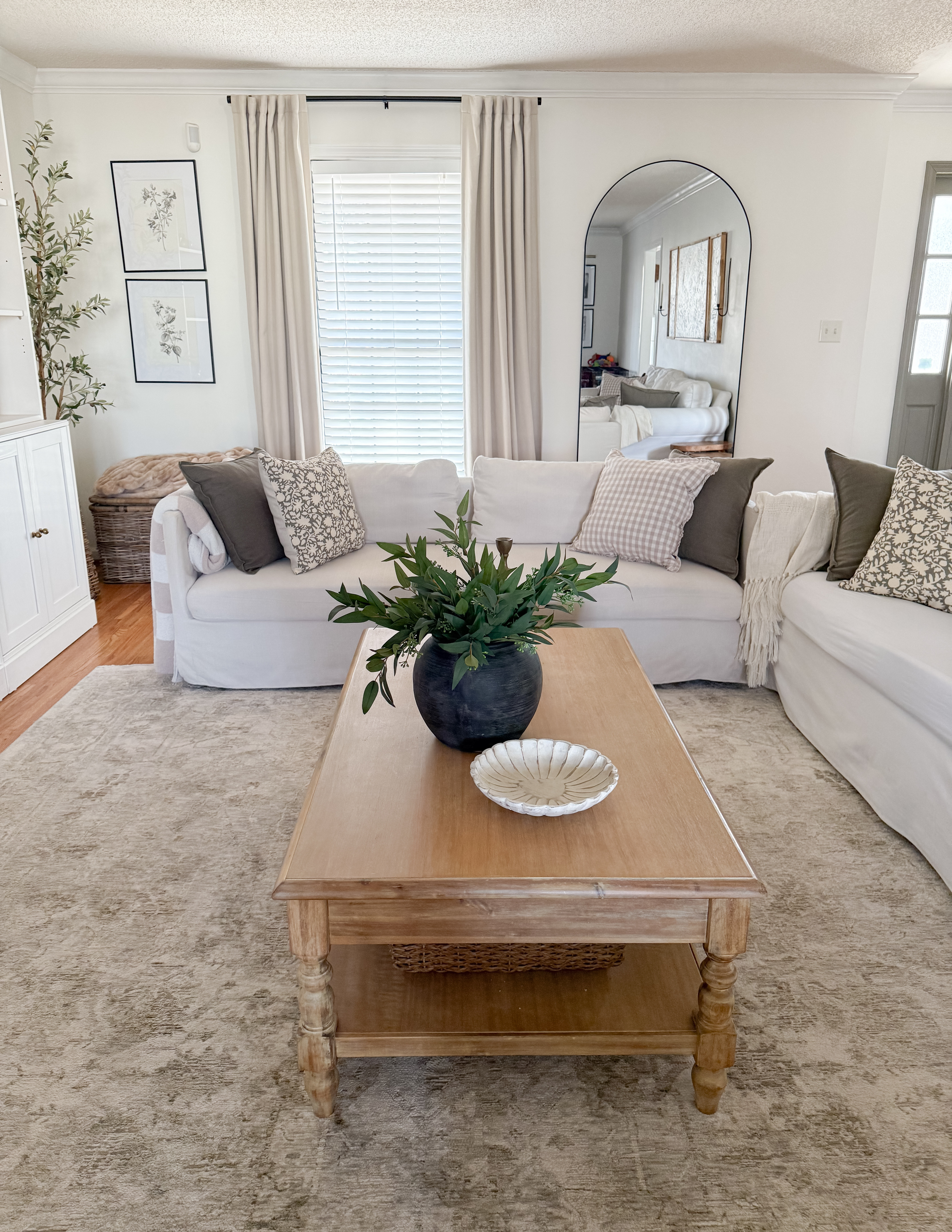 Living room views 

#LTKHome #LTKSeasonal #LTKStyleTip