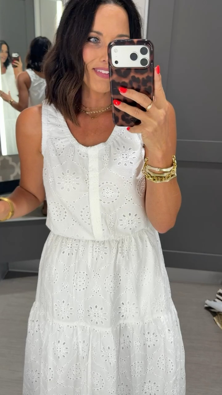 Target deal! This eyelet midi dress is 40% OFF right now, and it’s one of those timeless pieces you’ll wear for years. If you’ve had your eye on it, now is definitely the time to grab it before the sale ends.

Wearing an XS.
5’3” for reference.

#targetstyle #targetfinds #targetdeals #targetfashion #summerdress #eyeletdress #affordablestyle #ltkstyle