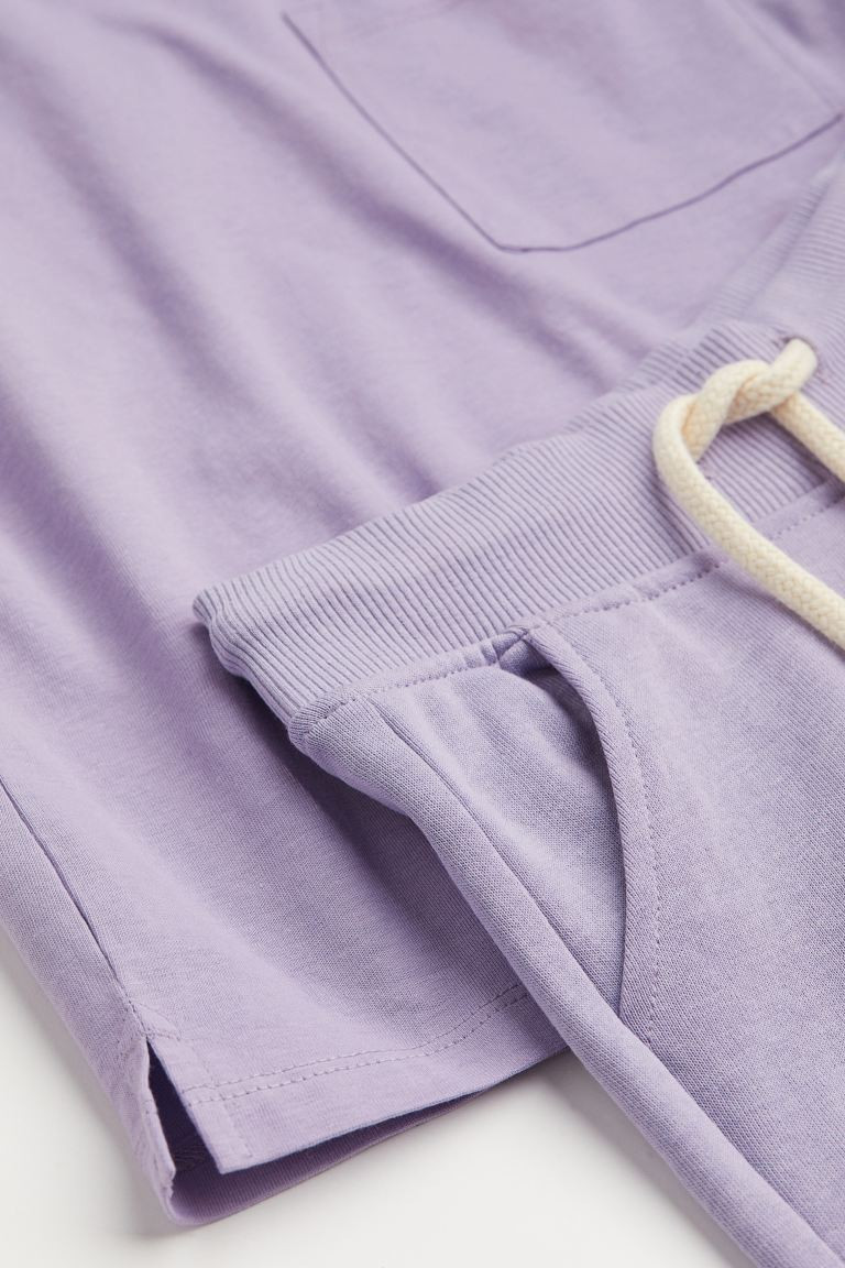 2-piece T-shirt and Shorts Set | H&M (US + CA)