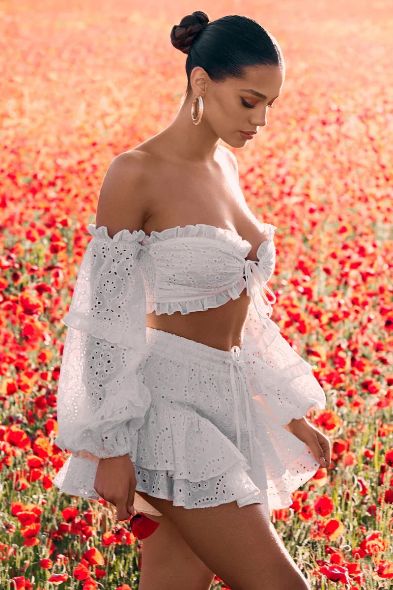 Parla Anglaise | White Lace Eyelet Frilled Shorts With Drawstrings | Club L London