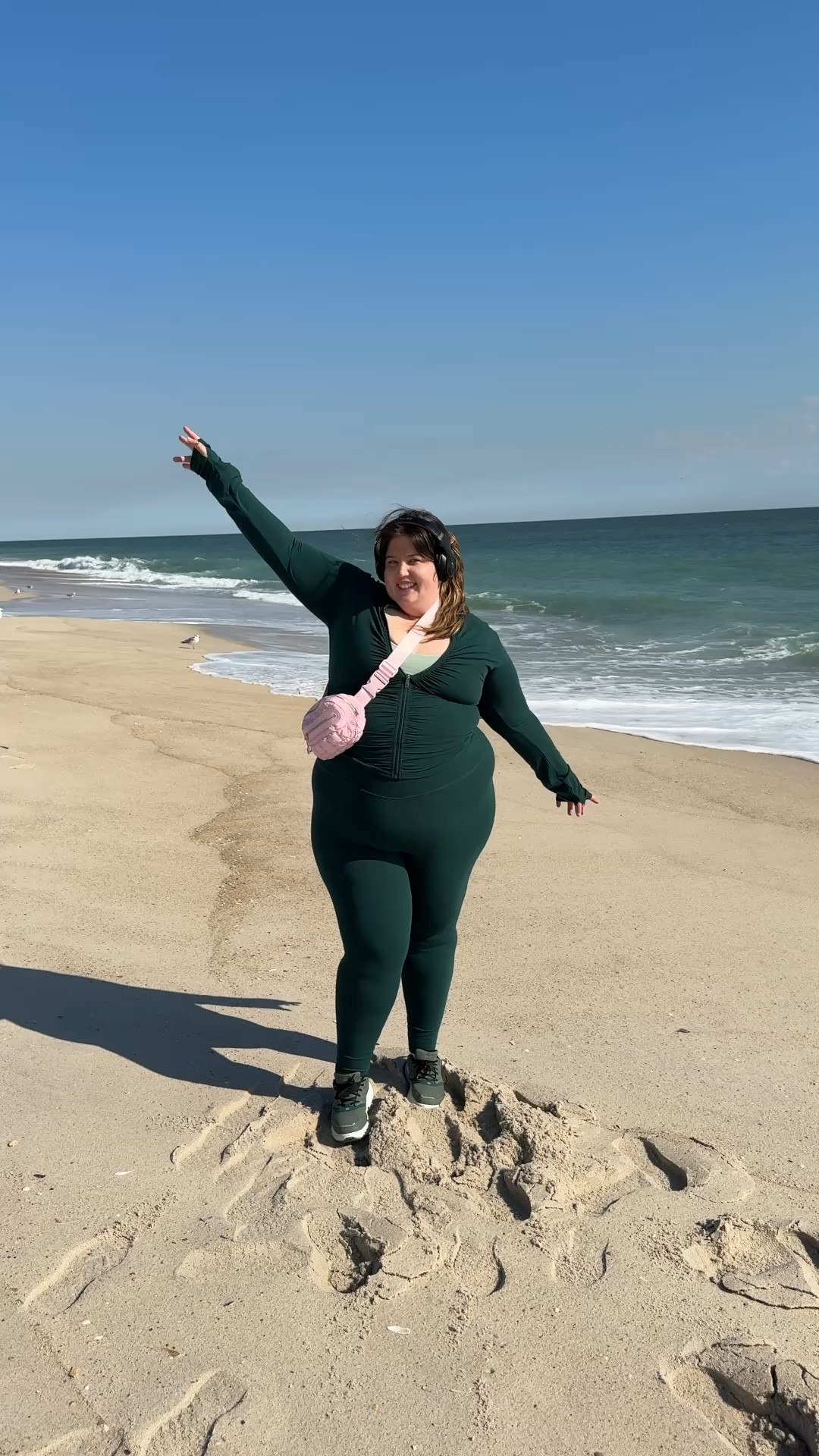 beach walk in the fall outfit of the day!! Plus size size 3X 🫶🏼

#LTKStyleTip #LTKSeasonal #LTKPlusSize
