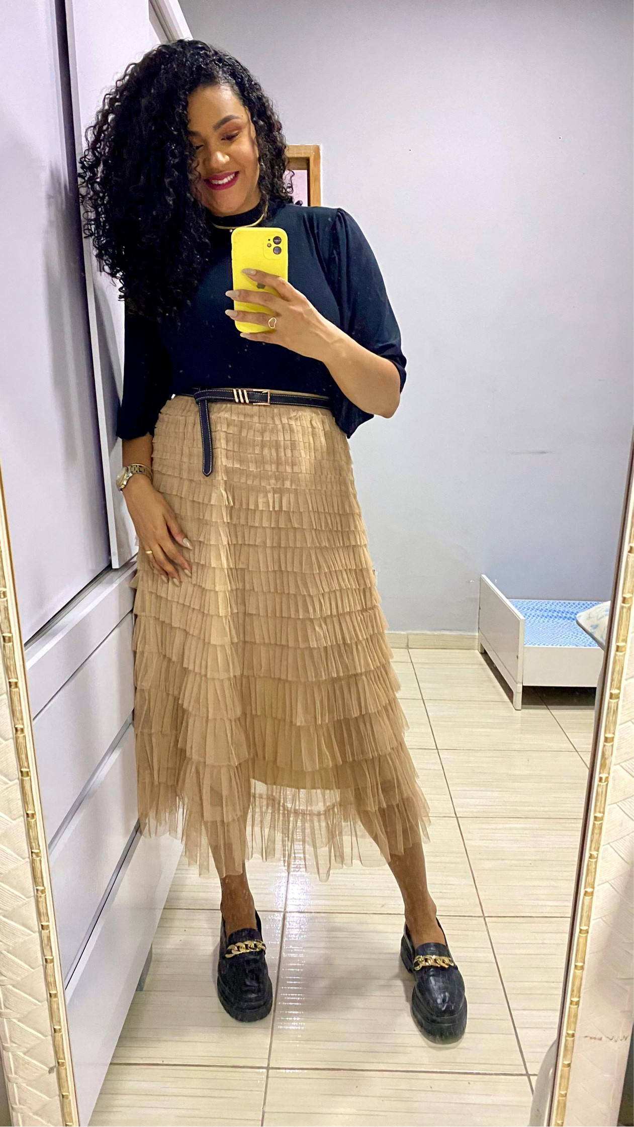 Saia midi com Mocassim 🤎🖤
É possível e eu amo!

#LTKbrasil #LTKbeauty #LTKSeasonal