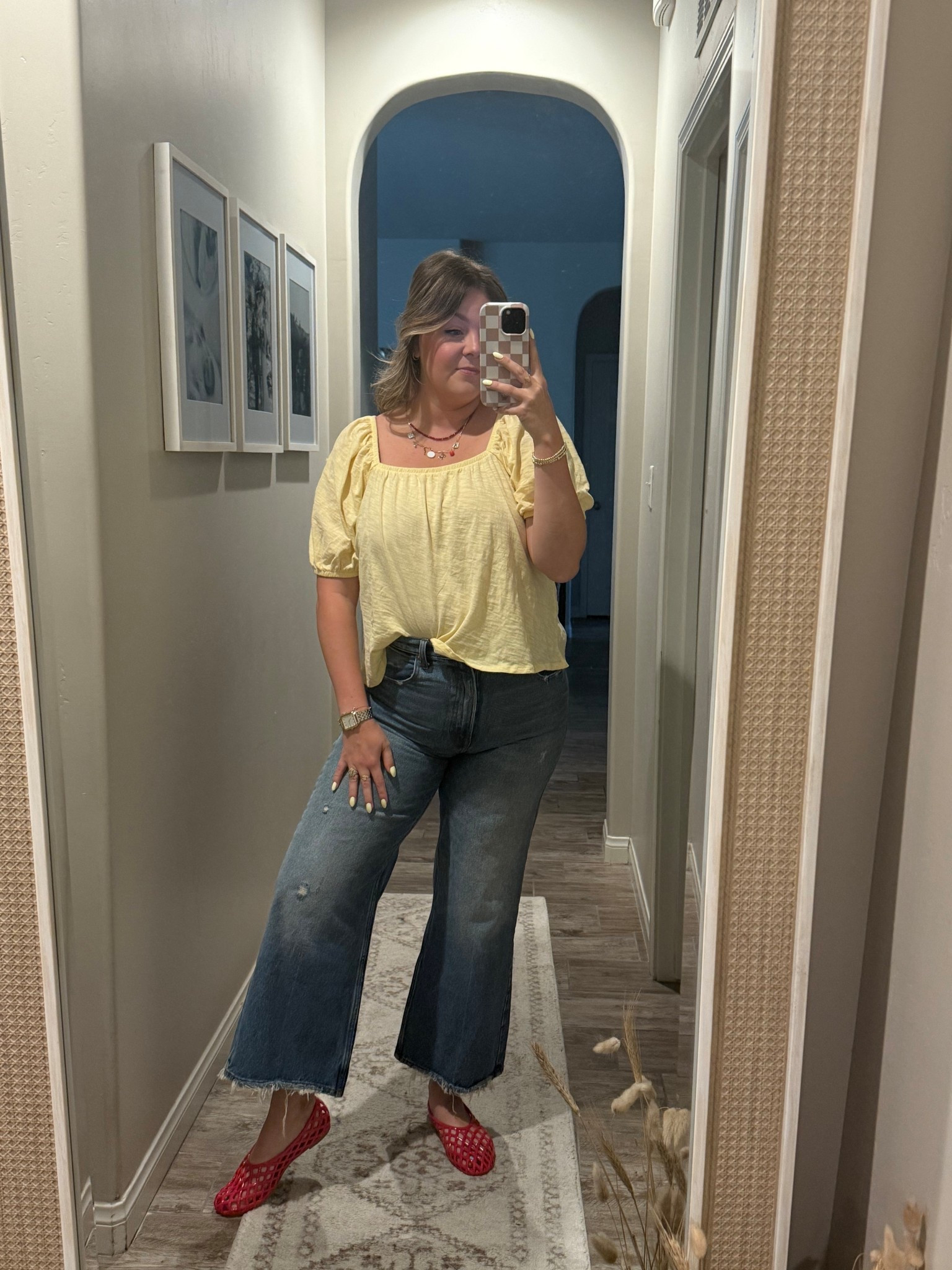 It’s giving… Snow White 🤍

#LTKStyleTip #LTKFindsUnder50 #LTKMidsize