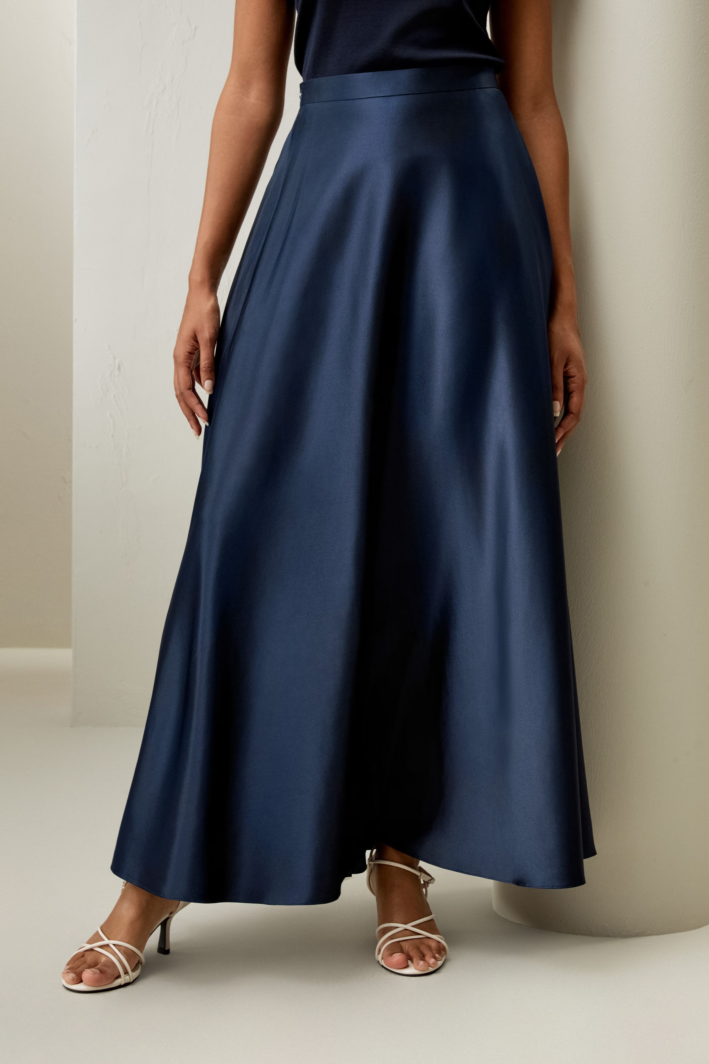 Selene Umbrella Maxi Skirt | LilySilk