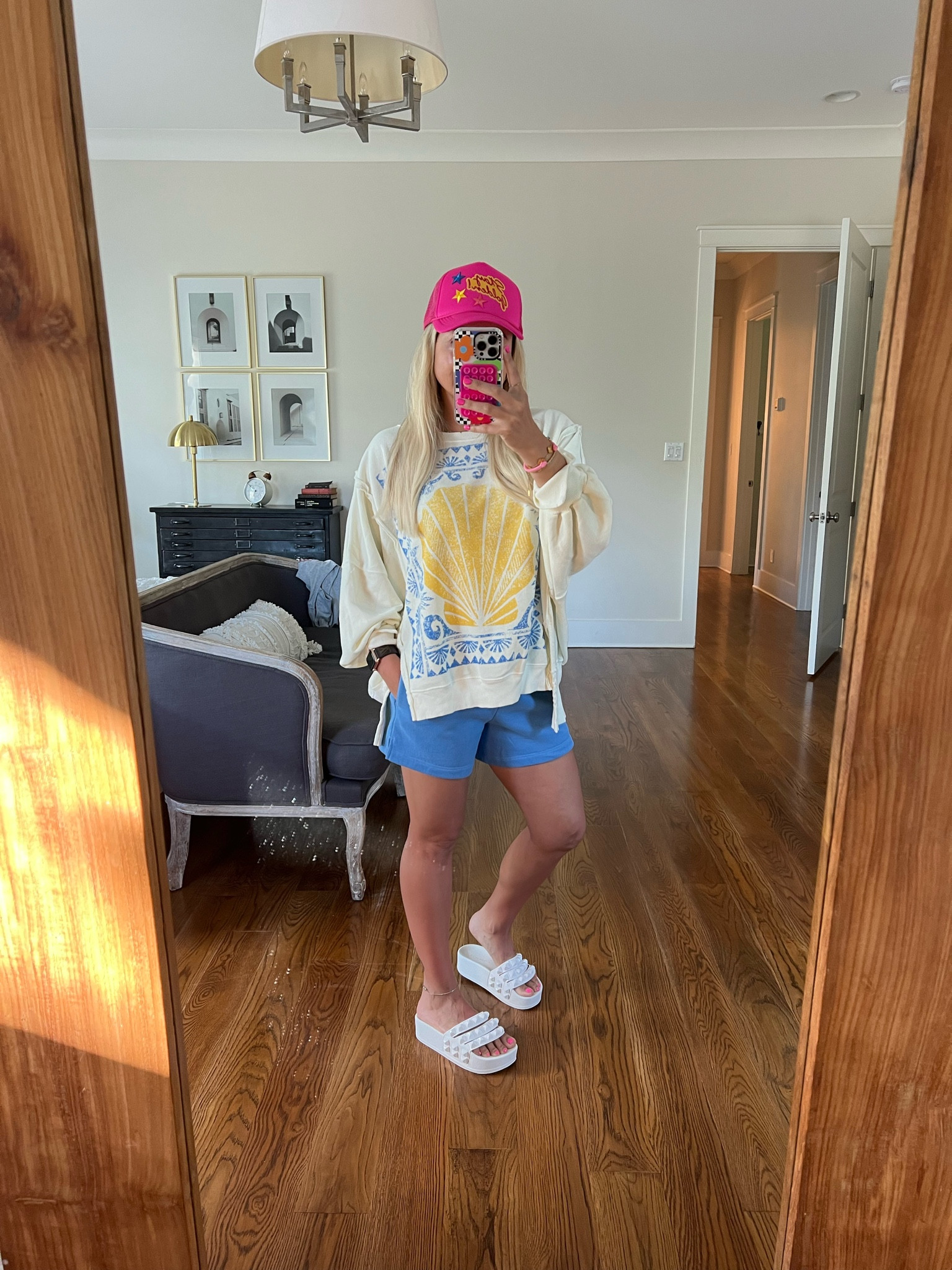 Comfy outfit 
Size xs
Platform sandals tts

#LTKFindsUnder50 #LTKFindsUnder100 #LTKShoeCrush