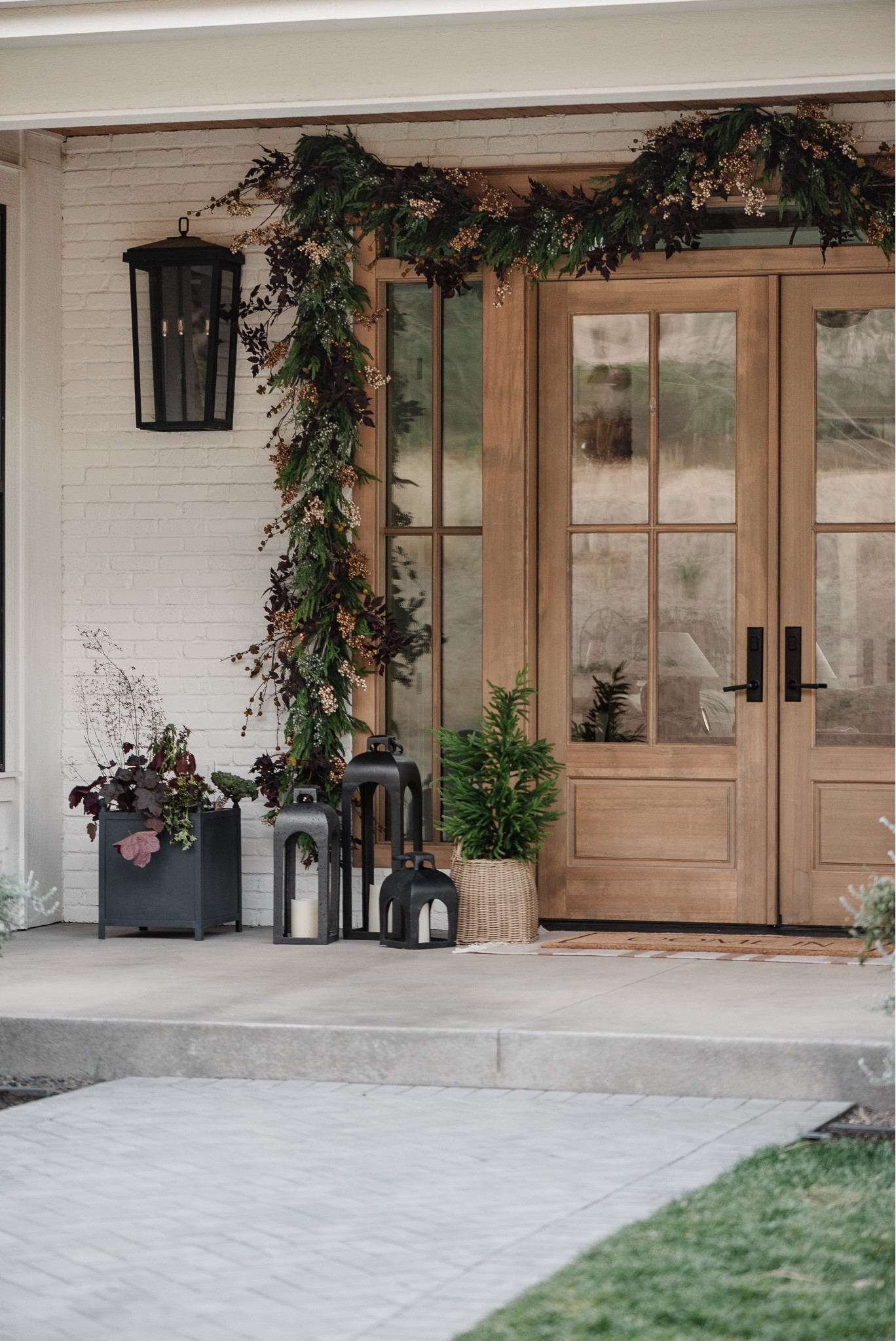 Get the look! Front porch inspo! 

#LTKFindsUnder100 #LTKSeasonal #LTKHome