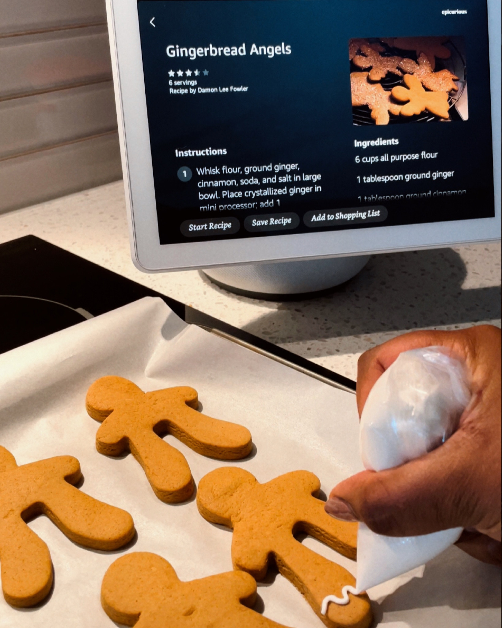 Holiday baking with the Alexa Show 

#LTKHoliday #LTKGiftGuide #LTKSeasonal