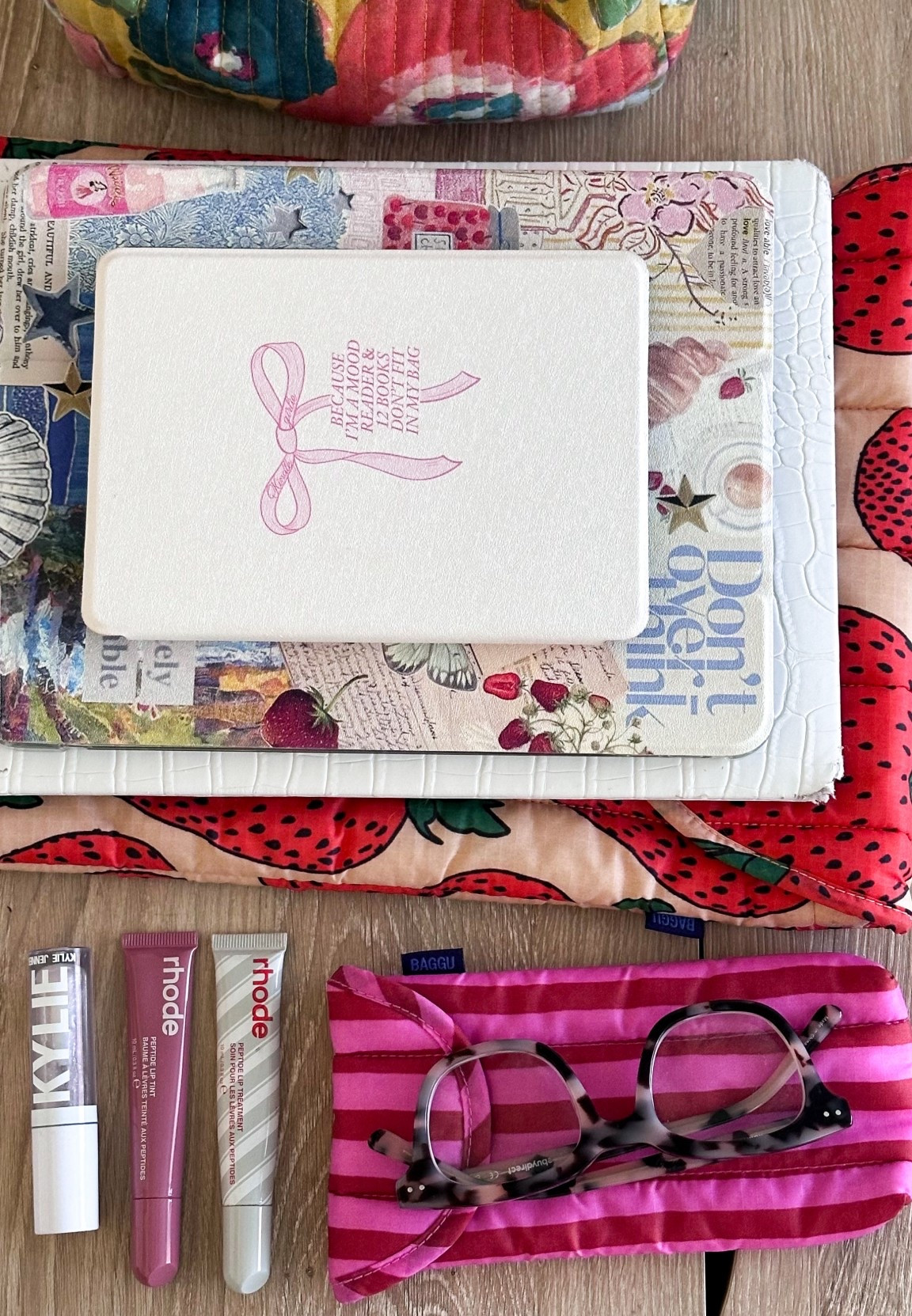  
I’ll always pick the pretty pattern 🌟🧚🏼‍♀️🩰 
- Kindle Case: From Books to Books
- Pattern iPad case:  SlsbryUS on Etsy
- Limited edition: Rhode Peppermint Peptide, Pink and Red Stripe Baggu Eyeglass Case 

 

#LTKGiftGuide