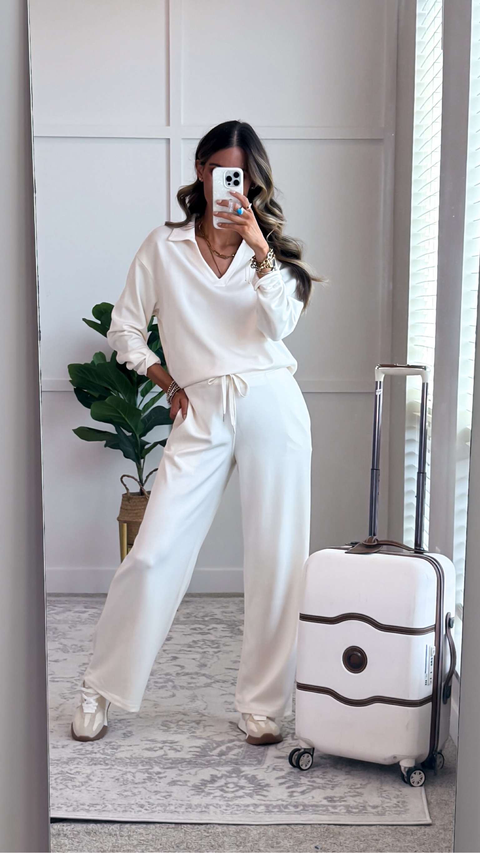 Fits true to size - I sized up to a medium for pregnancy

travel set | travel outfit | fall outfits | fall | airport outfits 

#LTKTravel #LTKFallSale #LTKFindsUnder50