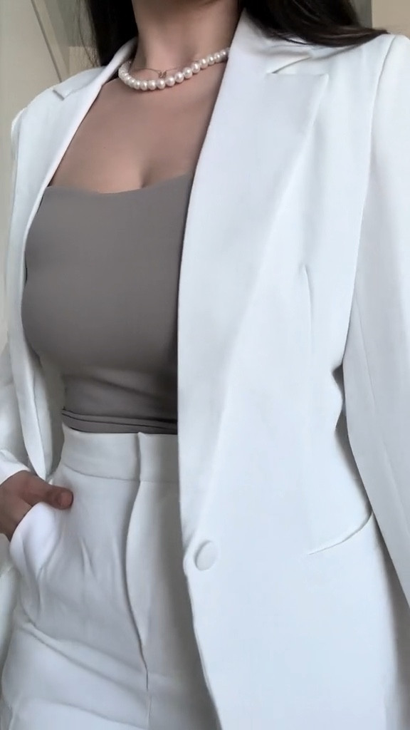 Its giving boss wife 

#LTKstyletip #LTKover50style #LTKwedding