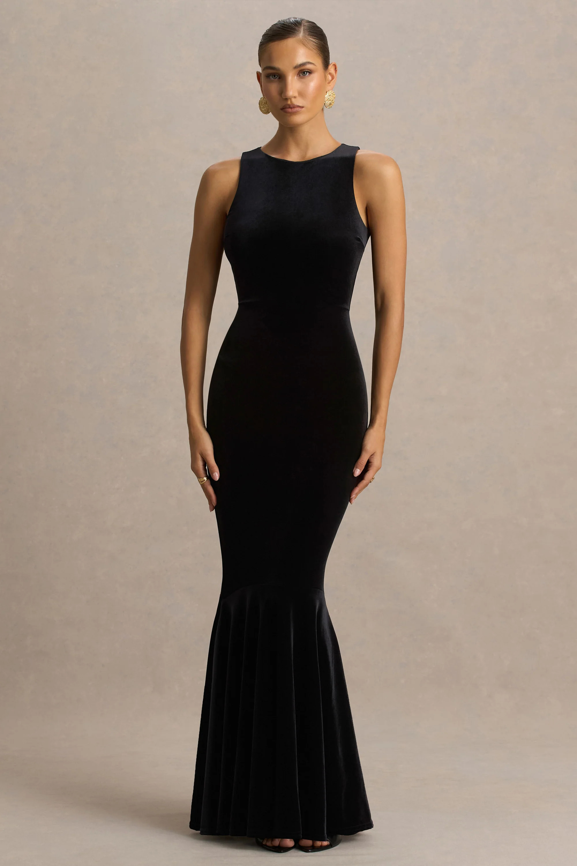 Pippa | Black Velvet Crew-Neck Mermaid Maxi Dress | Club L London