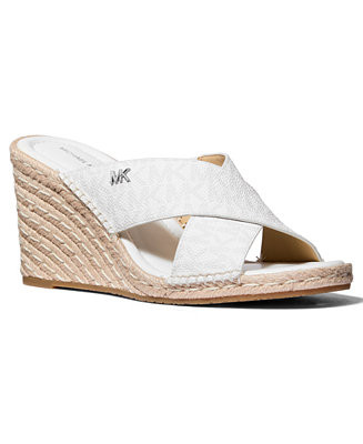 Pairit withIn demand220 bought in the last 5 daysGoing fastLast bought 2 minutes ago | Macy's