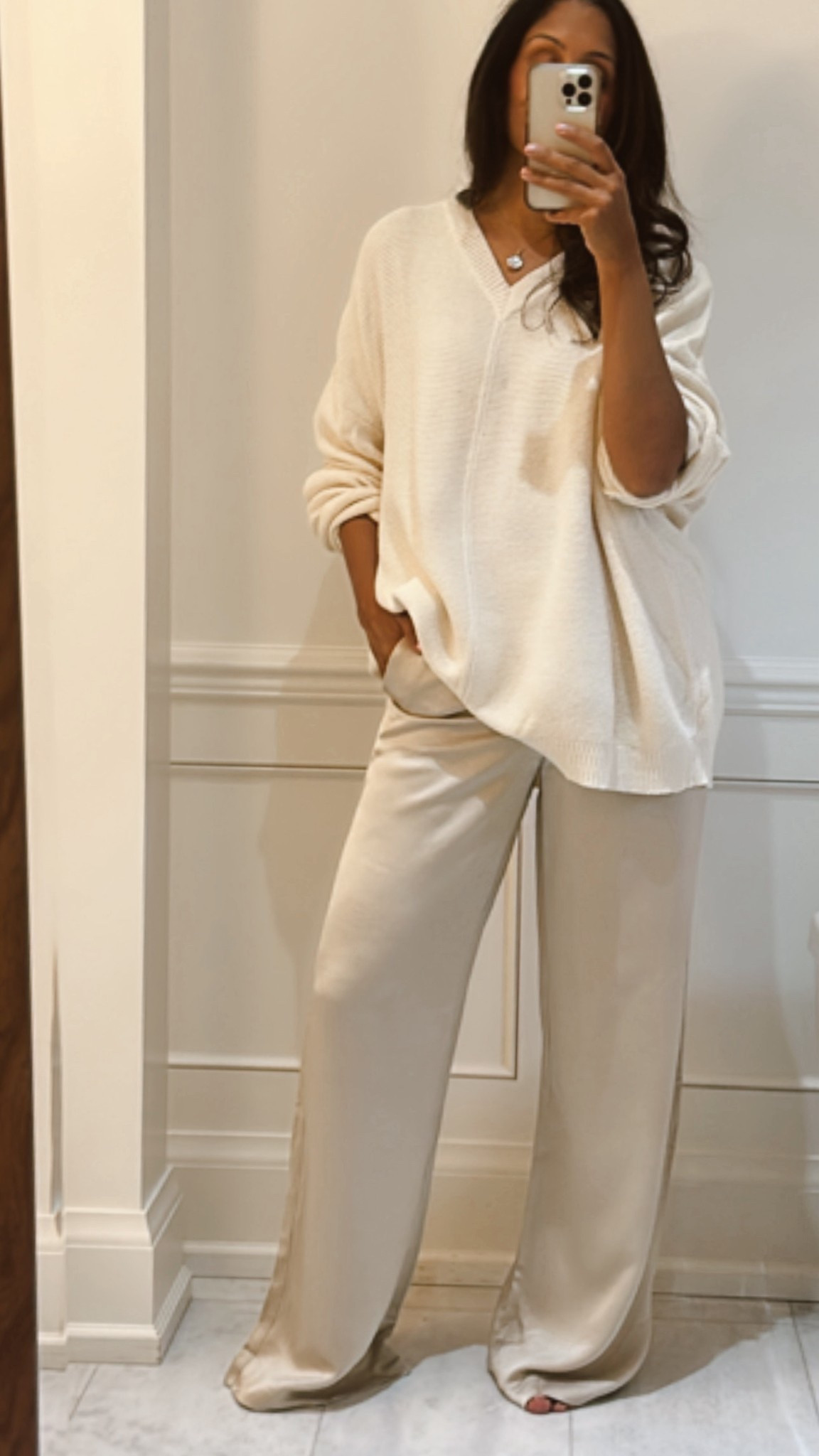 The perfect cozy holiday outfit 

#LTKsale #LTKwinter #LTKcanada