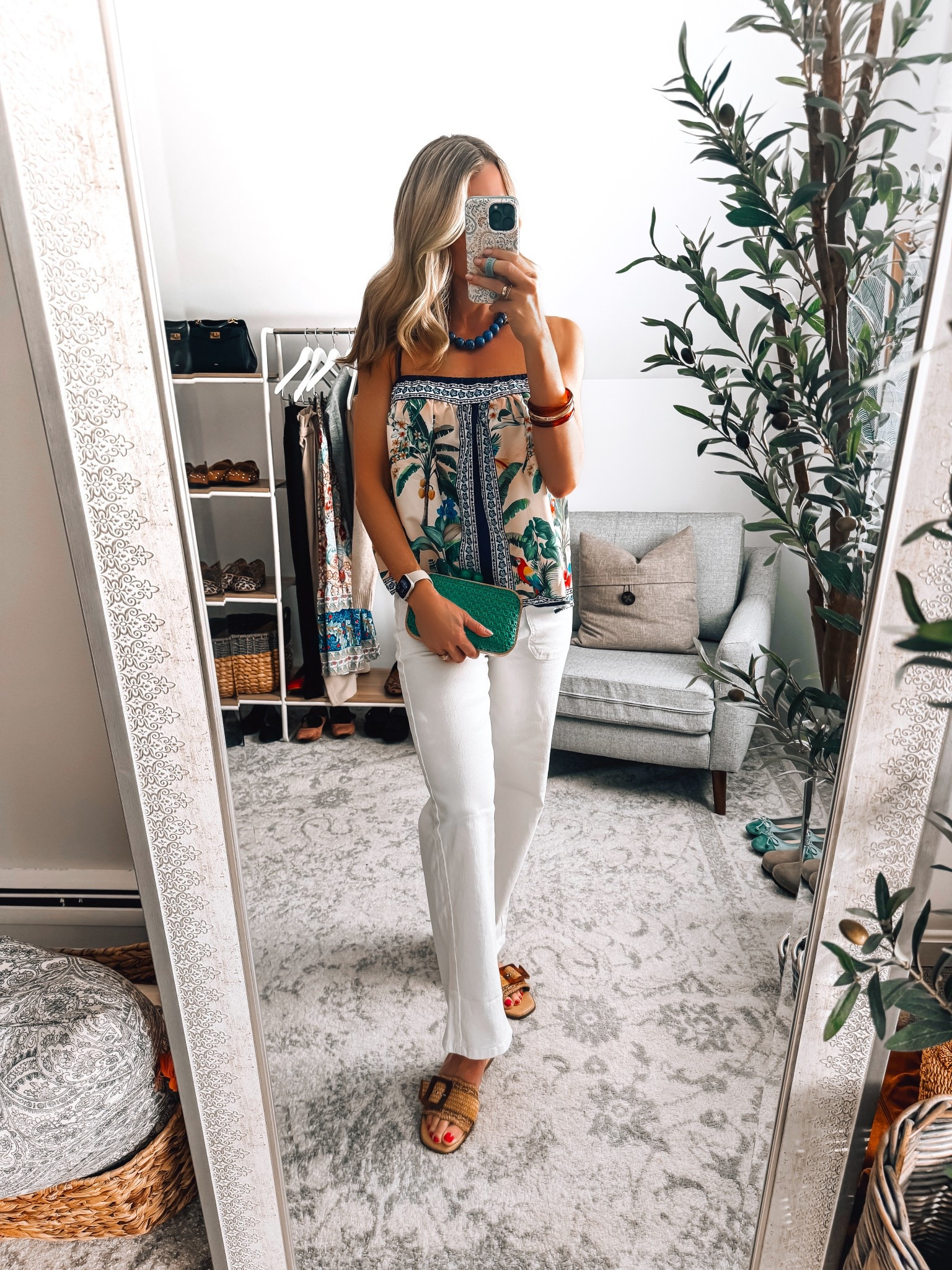 The cutest vacation look! 🏝️🏝️