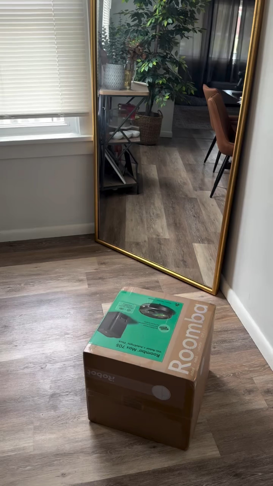 My new cleaning bestie 🧼✨ The Roomba 705V is officially hired- pet-friendly, hassle-free, and doing the most so I don’t have to 😅 Catch me sipping coffee while it does the dirty work 🤍 @irobot #Roomba #irobot #cleaninghacks #musthaveproducts #dogmom