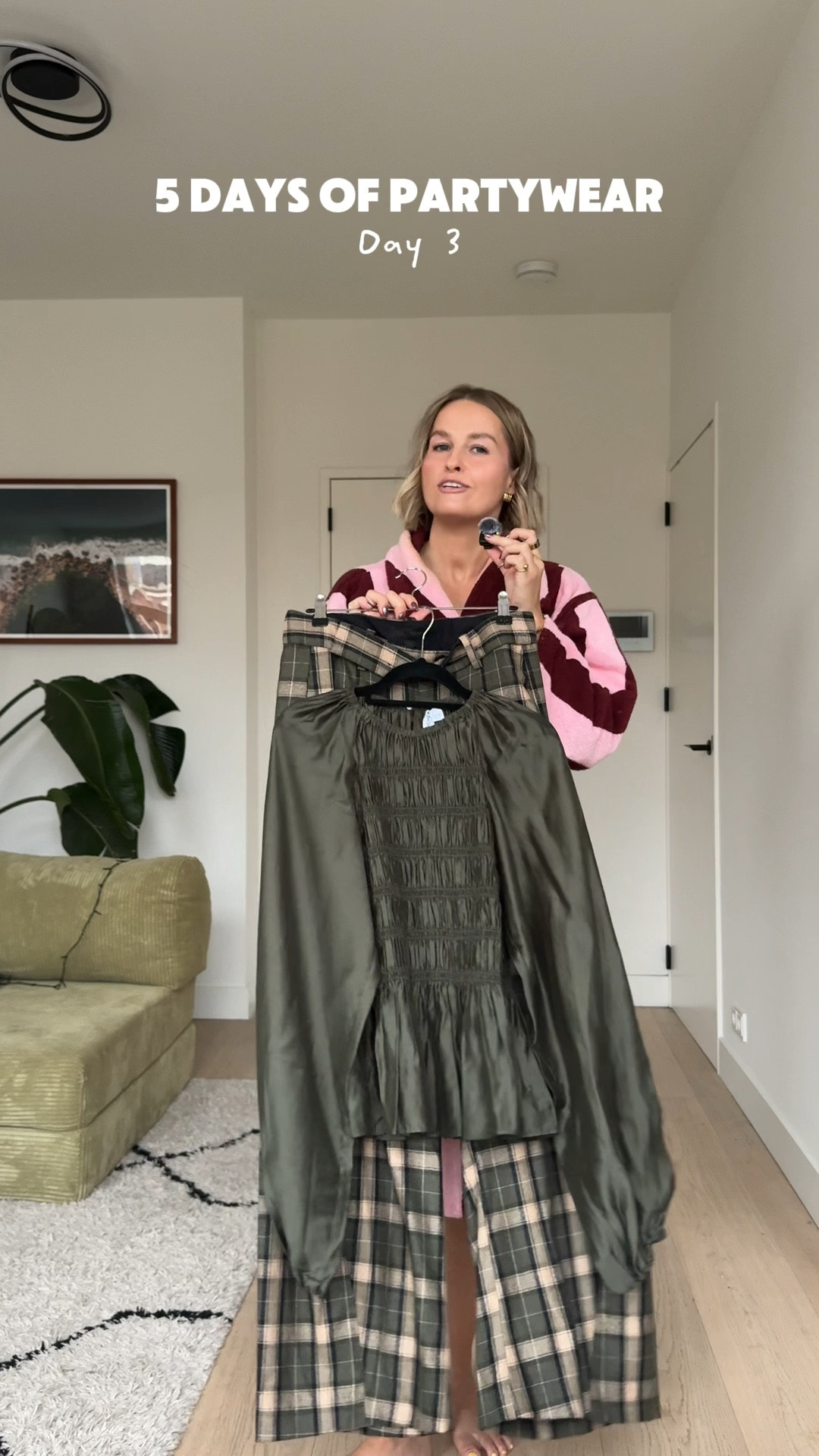 5 days of partywear day 3: from the office to the Christmas party 

Top size S
Trousers size M (but should sized down to S)
Blazer is Dissh size 12
Coat Viveh size 12
Shoes alohas
Bag maje Paris 
Dressing gown Hommey 

Occassionwear / festive wear / Christmas outfits 

#LTKpartywear #LTKuk #LTKfestive