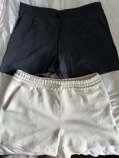 Lululemon vs Amazon

Size L in Amazon, size 12 in Lulu 

Softstreme shorts / mom outfit / travel outfit / everyday look / summer outfit / summer / shorts 

#LTKfitness #LTKActive #LTKmidsize