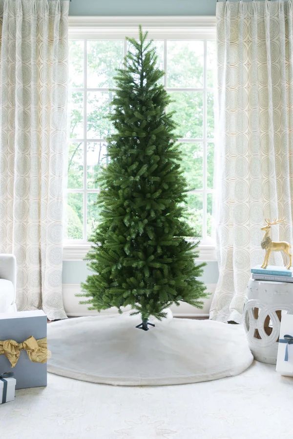 9' King Fraser Fir Slim Quick-Shape Artificial Christmas Tree with 900 | King of Christmas
