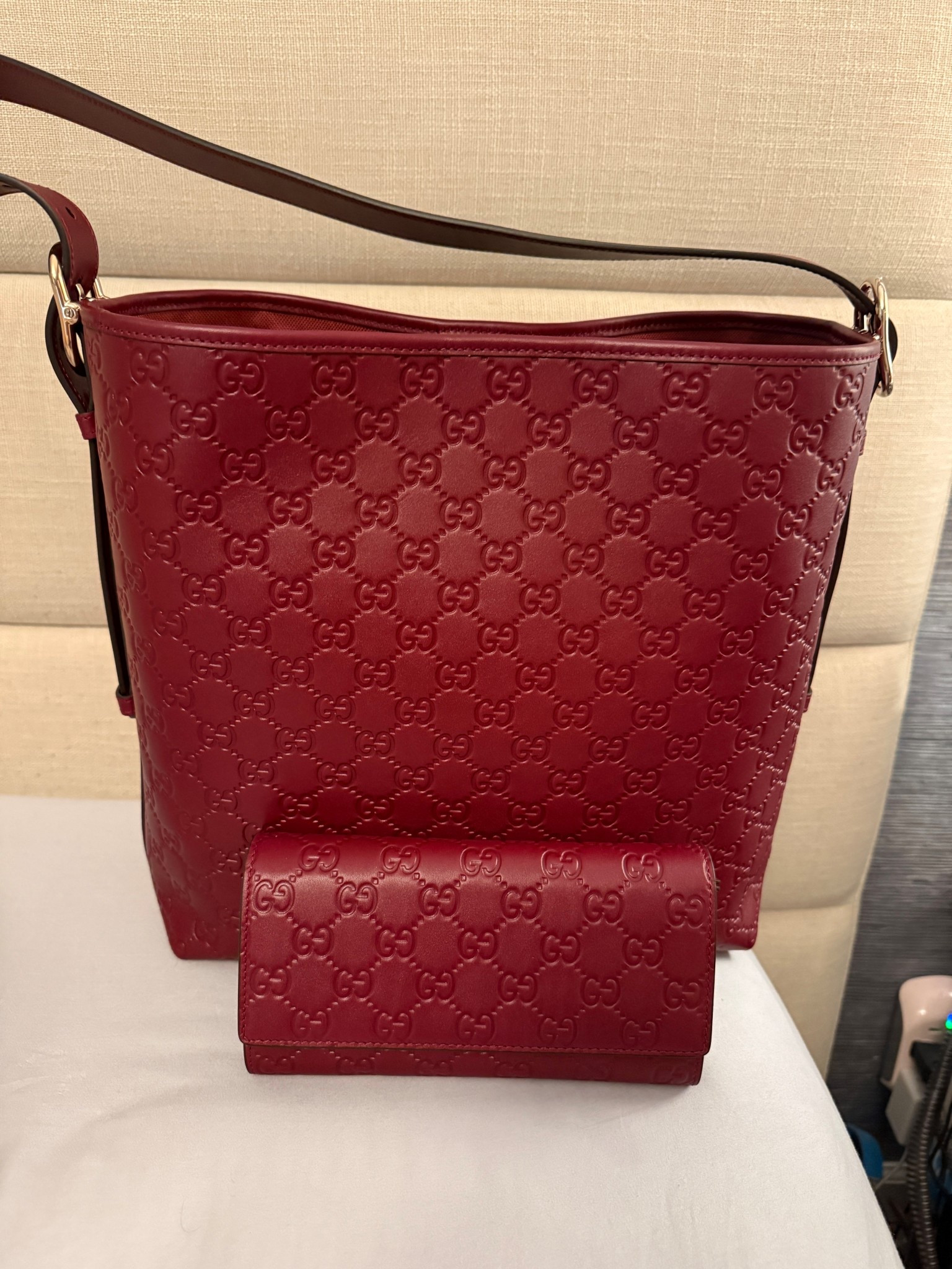 I couldn’t resist this beautiful, red Gucci purse, and matching wallet! I bought it months ago as soon as it came out because it was so beautiful and I’m just now breaking it out! #gucci #guccipurse

#LTKGiftGuide #LTKStyleTip #LTKSeasonal