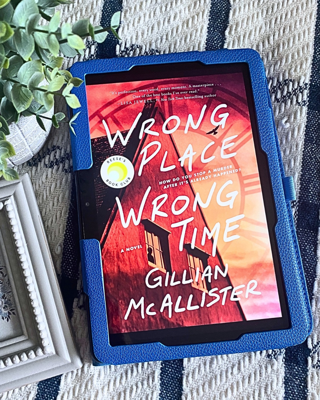 → Wrong Place, Wrong Time - Gillian McAllister
♡ full review on my blog (link in bio)
♧ bookstagram: @the.thriller.reader
…
• 𝘬𝘦𝘺𝘸𝘰𝘳𝘥𝘴: thriller books, book recommendation, book recommendations, book review, bookstagram, booktok, thriller book recommendation

• 𝘩𝘢𝘴𝘩𝘵𝘢𝘨𝘴: #amazon #amazonfinds #amazondeals #bookdeals #5starbooks #thrillerbooks #bookstagram #bookrecs #bookrecommendation #bookrecommendations #bookreview   #bookstoread #mustread #booktok #bookstagram #booktube #books #booklover

#LTKHome #LTKFindsUnder50 #LTKFindsUnder100