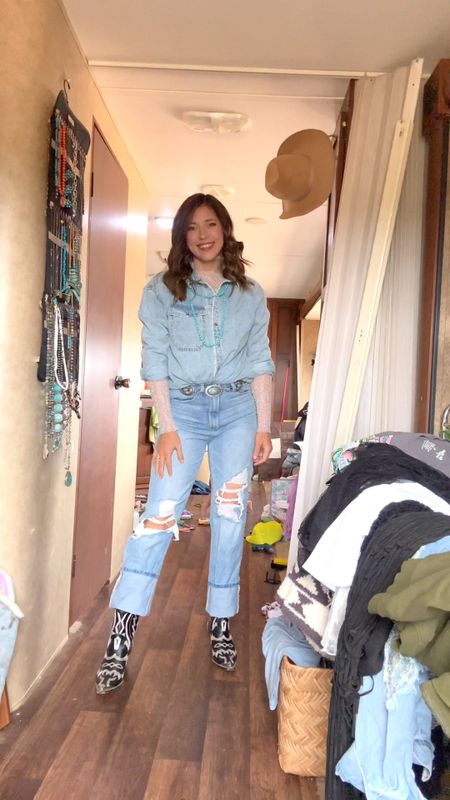 Top fits very oversized I sized down one and it’s still oversized. 

Concert outfit, country concert, denim on denim, black boots, turquoise necklace, jeans, high waisted jeans, denim shirt, denim top

#LTKfindsunder100 #LTKSeasonal