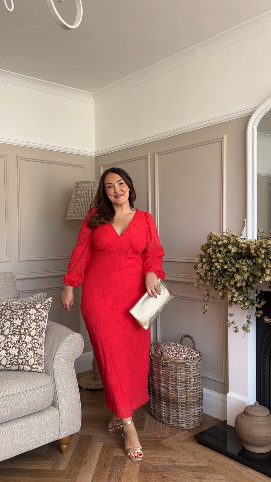Day 18 ♥️ so today I thought I'd style this beautiful dress up. This is the most perfect dress for an upcoming event or holiday. I would pair with a pair of pretty gold flats and sunglasses. Today however I've styled with a small block heel and clutch bag to show it would also be great for a wedding/ event too. Spring summer 

#LTKspring #LTKAprilSpotlight #LTKsummer