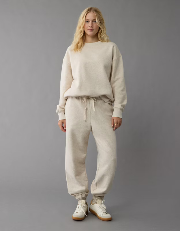 AE Everyday Luxe Crew Neck Sweatshirt | American Eagle Outfitters (US & CA)