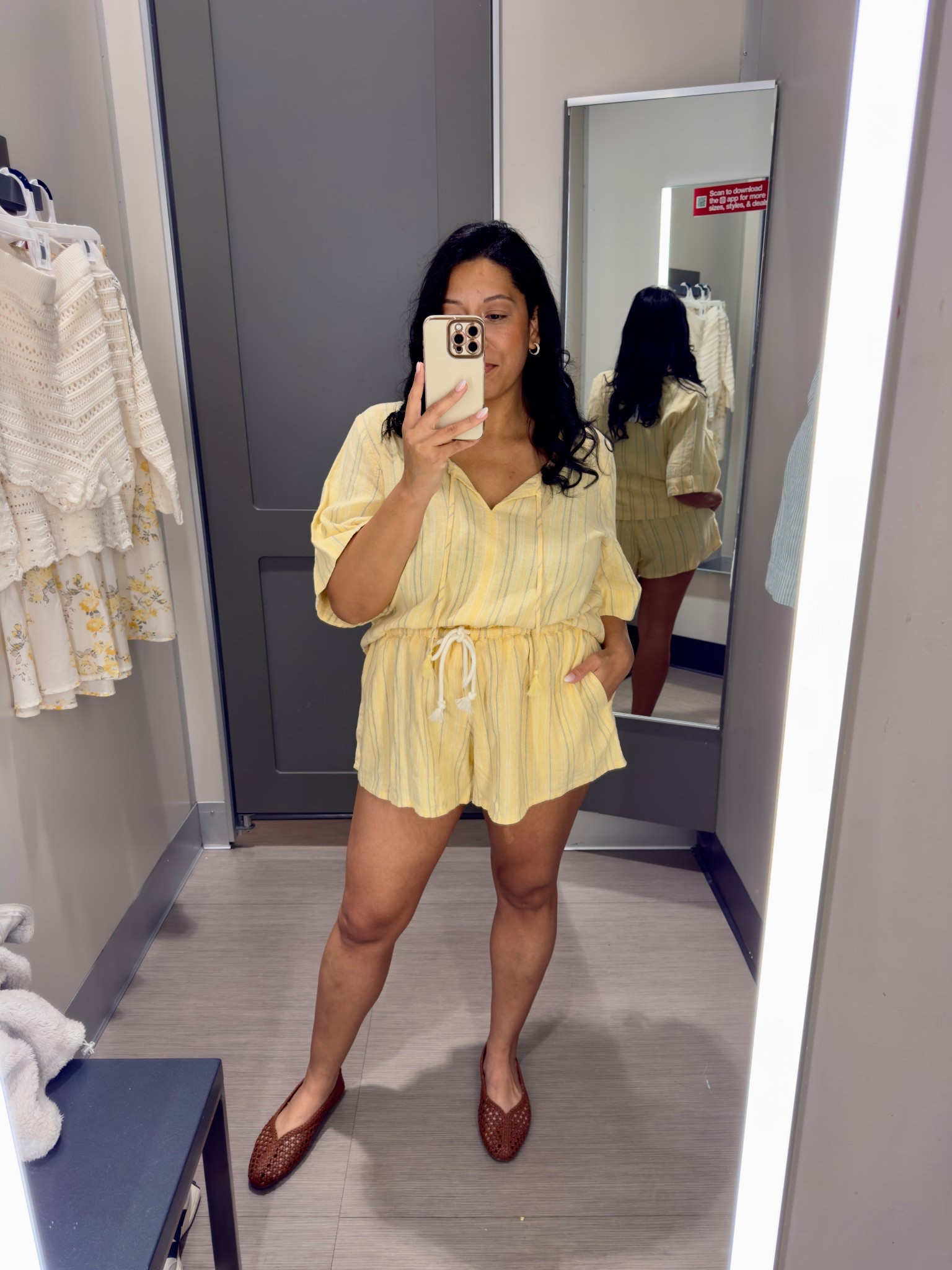 You know my favorite color has always been yellow o so this one is a favorite! 

#LTKootd #LTKMidsize #LTKgrwm