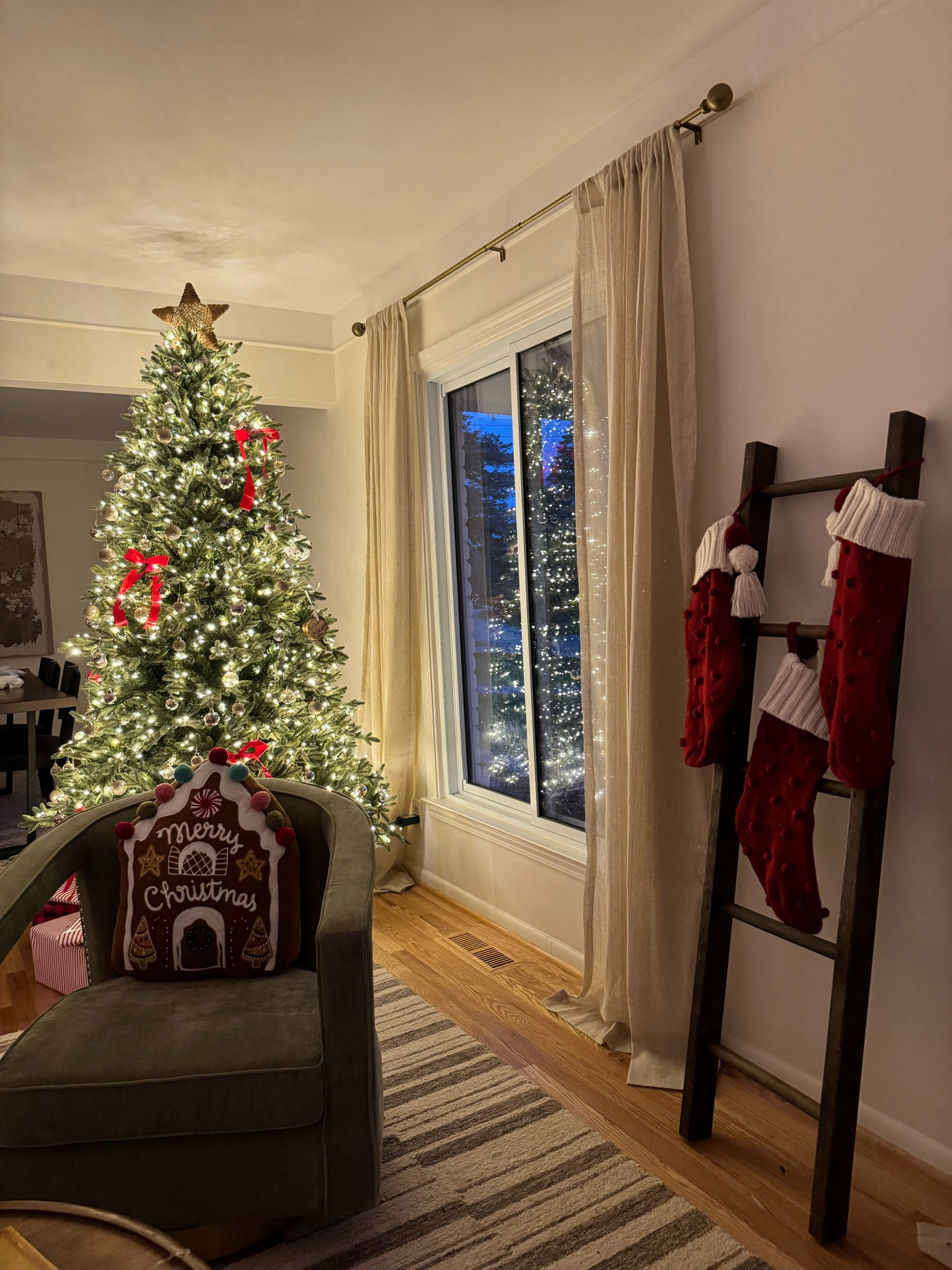 The perfect blanket ladder to hang your stockings on! 

#LTKSeasonal #LTKstyletip #LTKhome