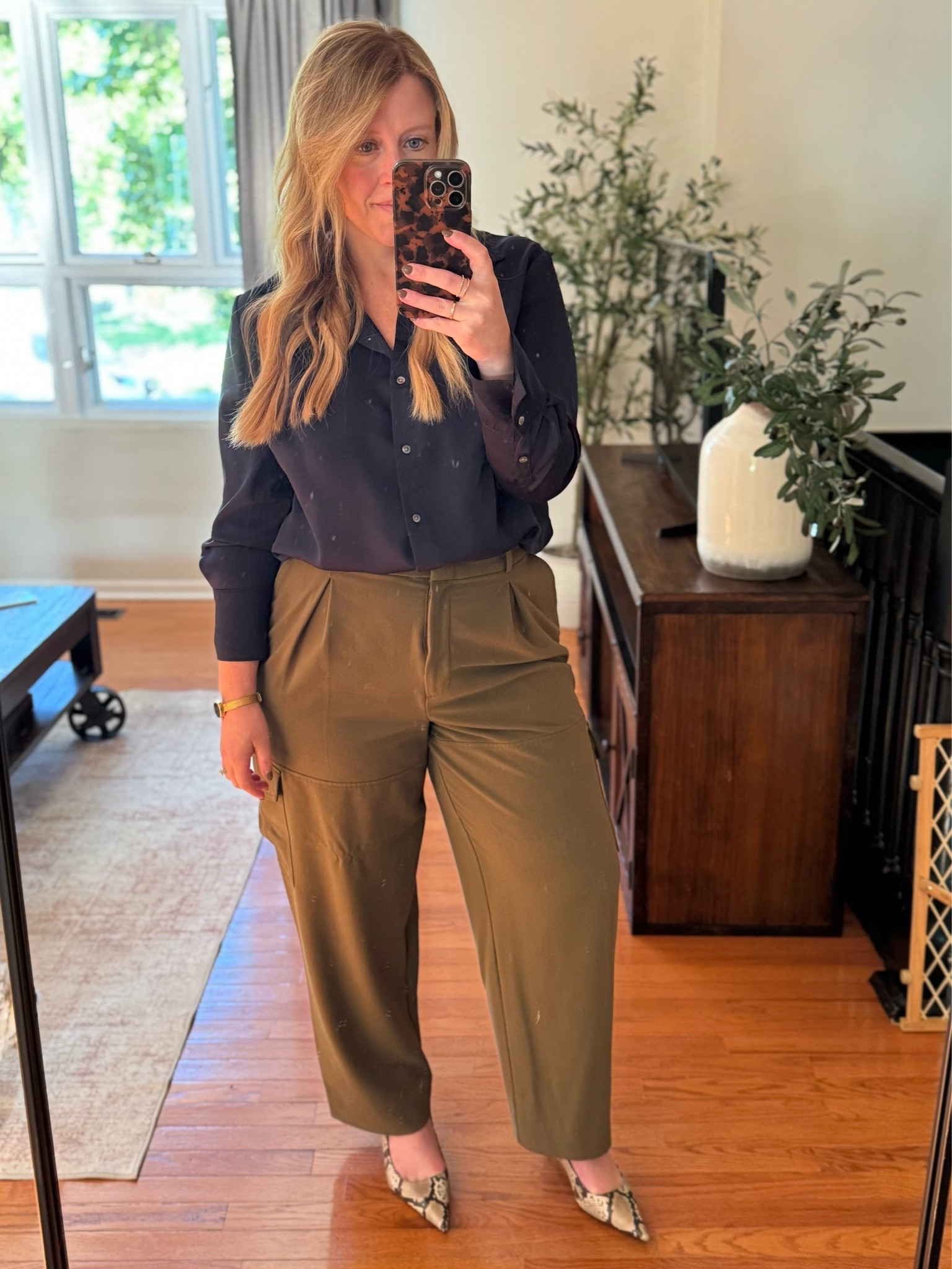 Navy + olive are one of my favorite color pairings. I saw another creator pair with🐍 snakeskin kitten heel so I had to pair the colors with a snakeskin kitten heel.

#LTKMidsize #LTKWorkwear #LTKootd