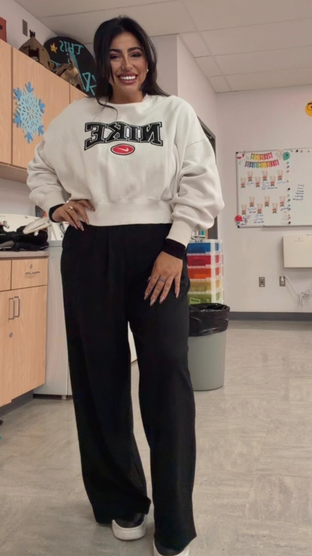 Comfy work chic 😝 love the diversity of these pants! 

#LTKootd #LTKMidsize #LTKdayinmylife