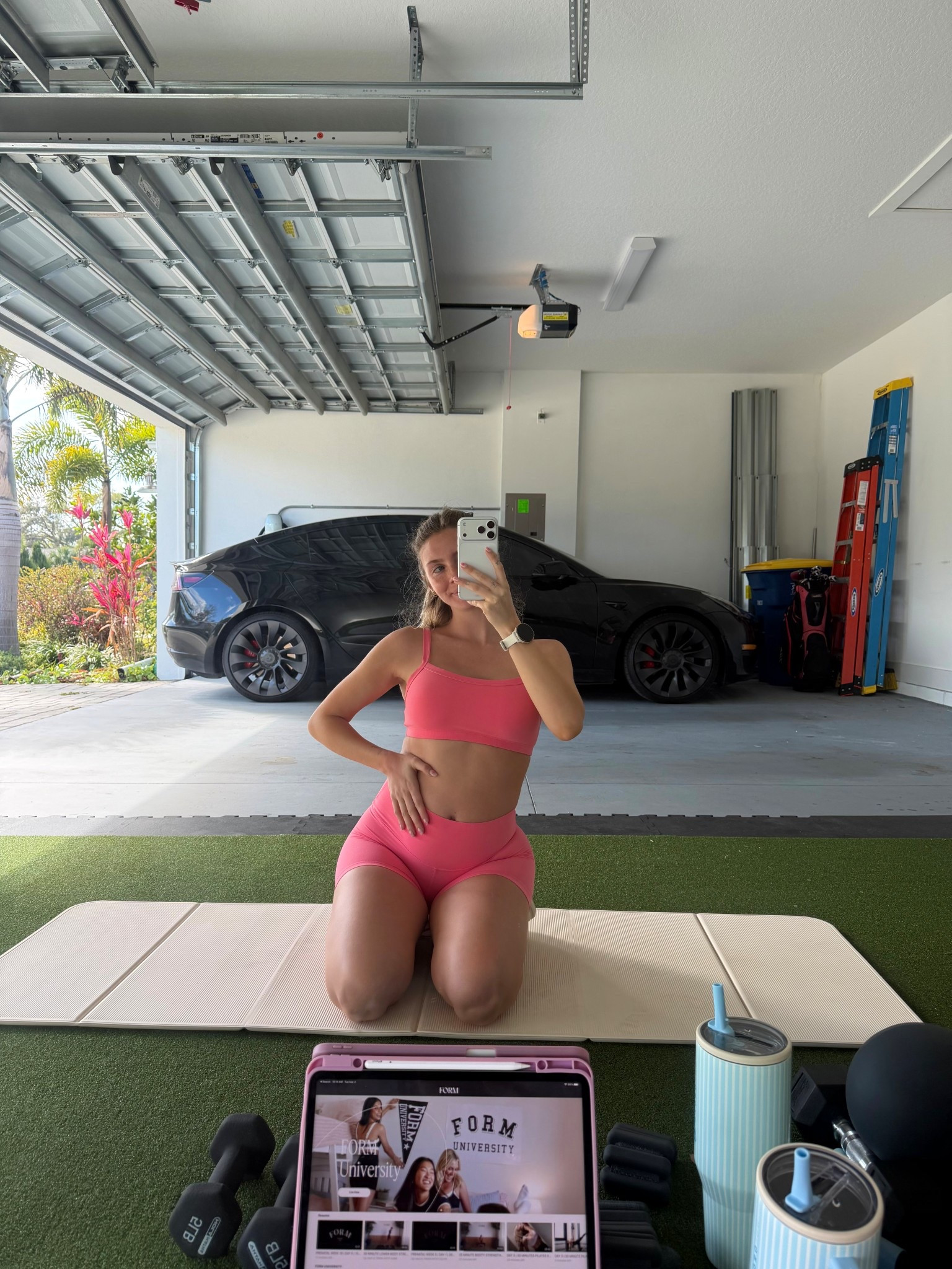 Wearing a size 2 bottom medium top 

#LTKfitnessgoals #LTKmorningroutine #LTKBump