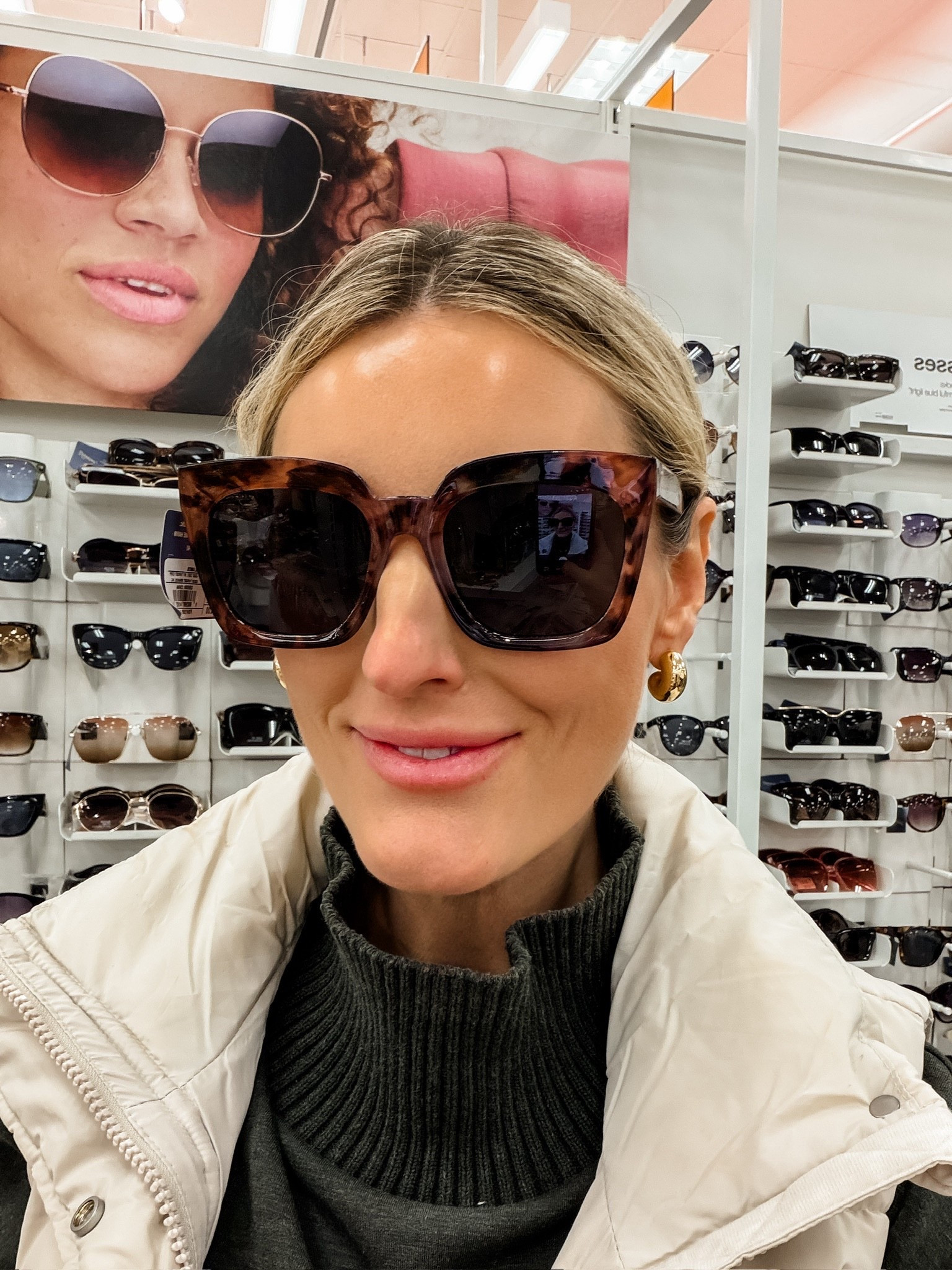 These affordable sunglasses are something you could bundle with a few other things! Love this shape and super affordable!

Loverly Grey, Target, sunglasses, gift ideas 

#LTKGiftGuide #LTKFindsUnder50