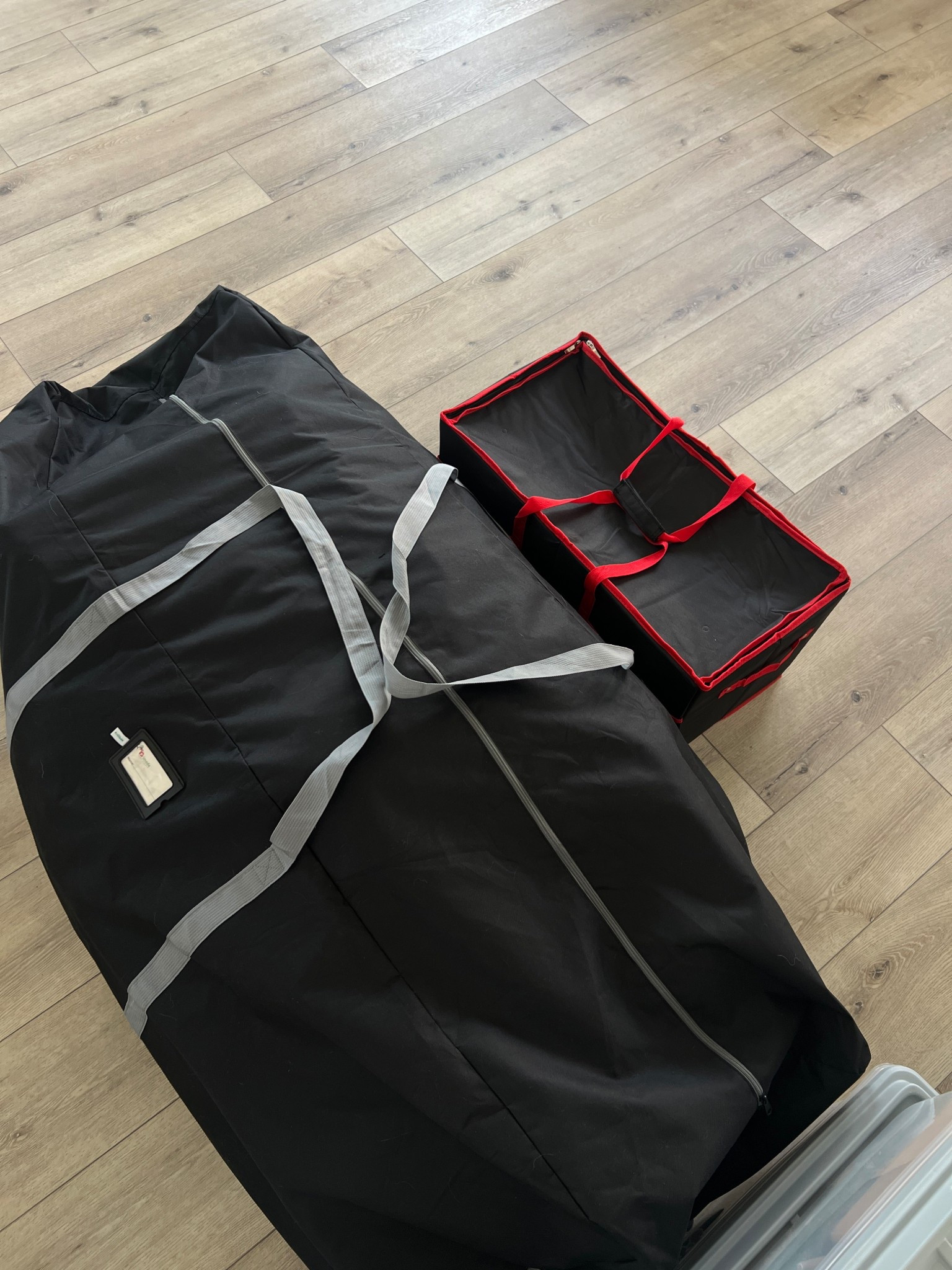 Christmas Decor Organization ✔️

#LTKSeasonal #LTKHome