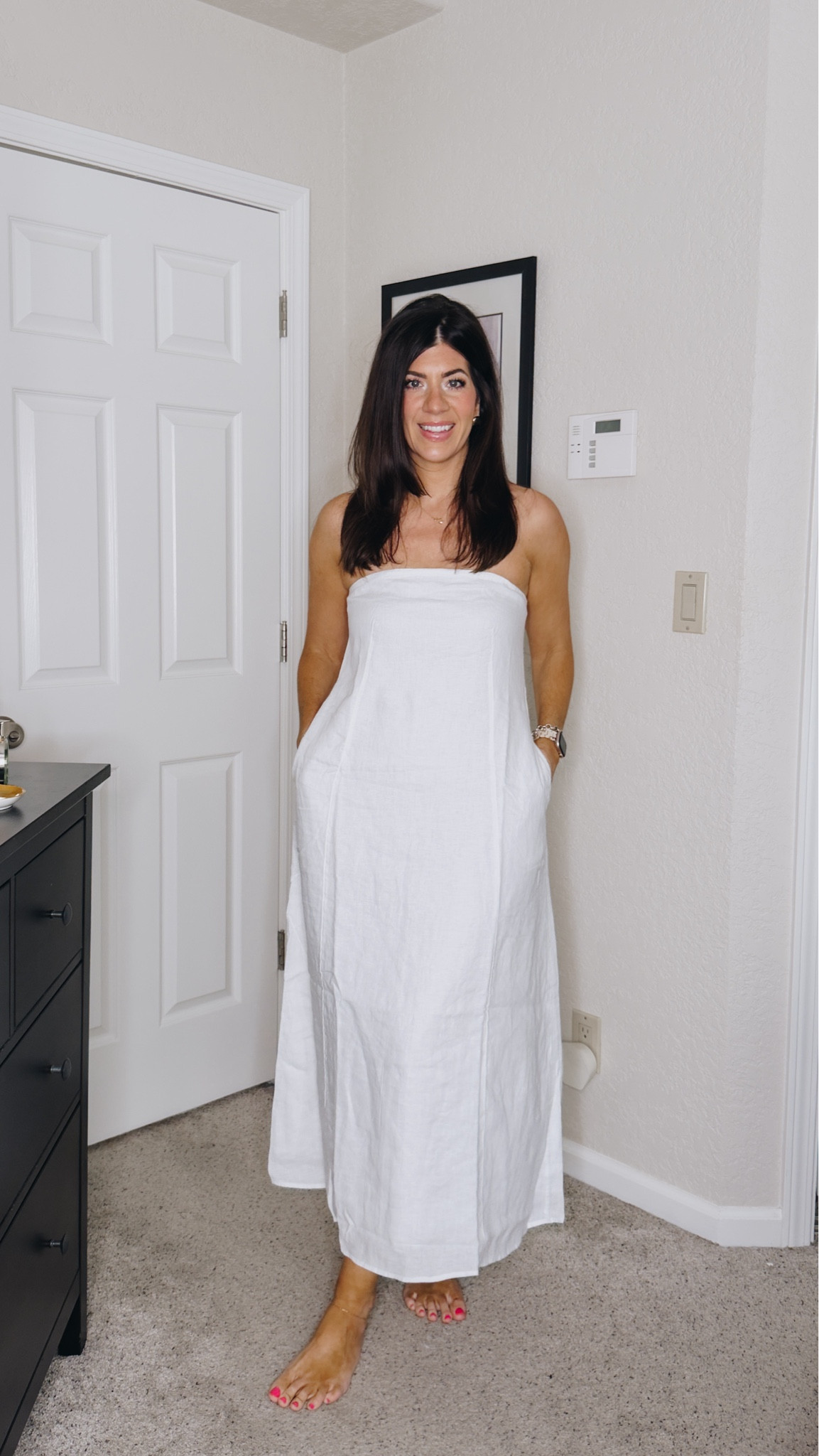 In a medium linen dress

#LTKSaleAlert #LTKMidsize #LTKOver40