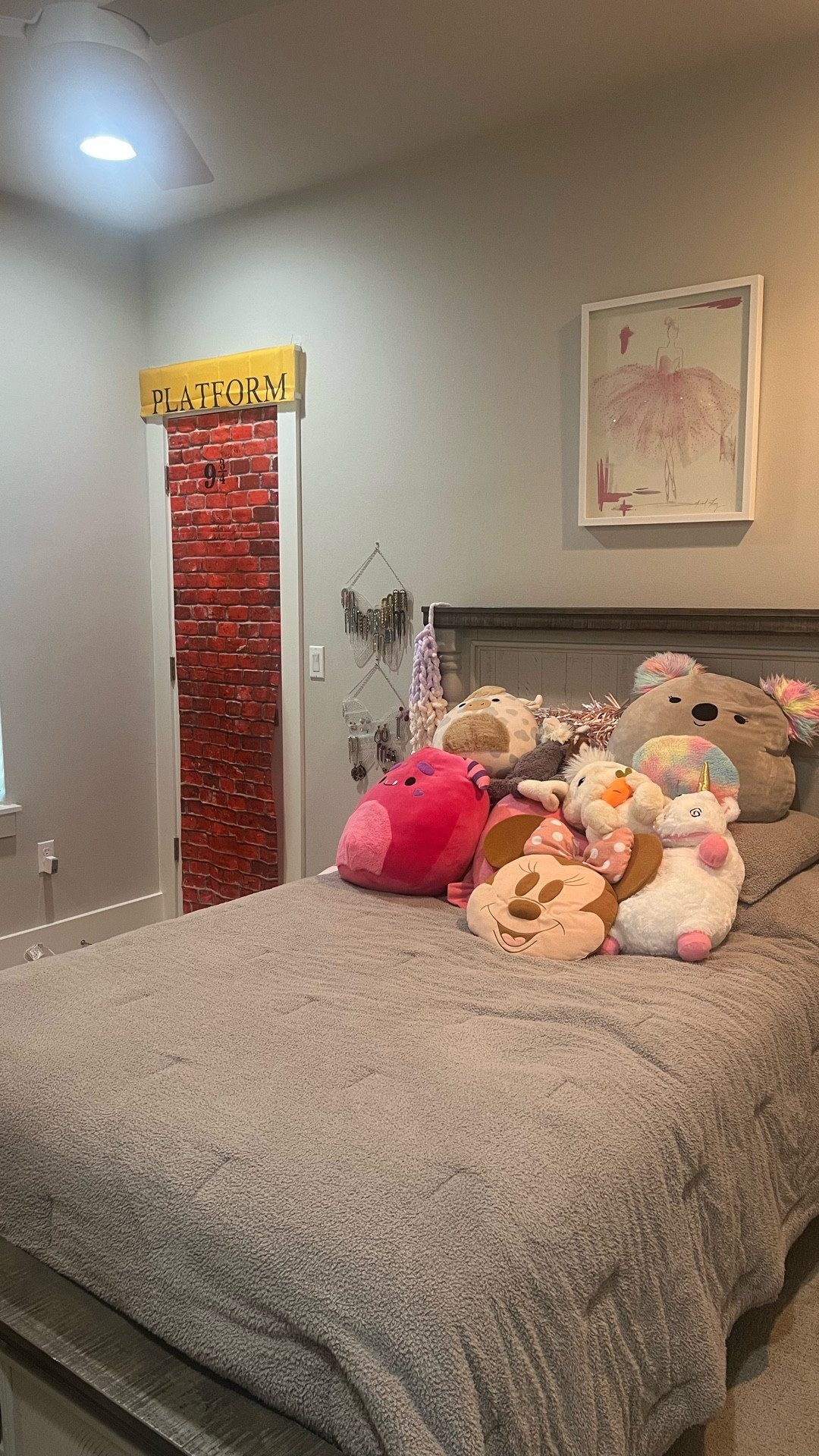 Harry Potter closet reveal!  Affordable room makeover !

#LTKHome #LTKFindsUnder50 #LTKFindsUnder100