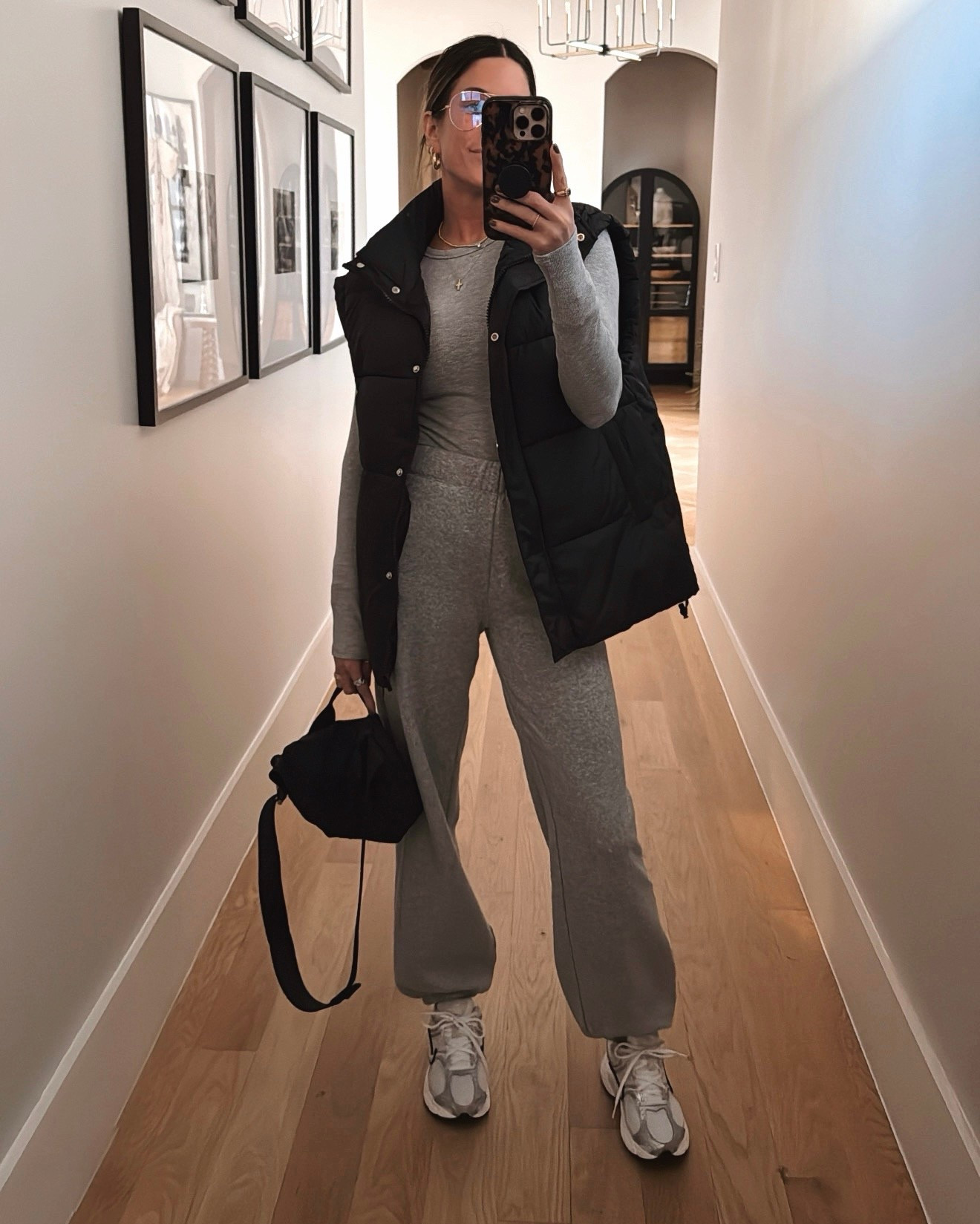 I’ve been wearing these joggers on repeat! True to size and on sale today! 

#LTKootd #LTKFindsUnder50 #LTKActive