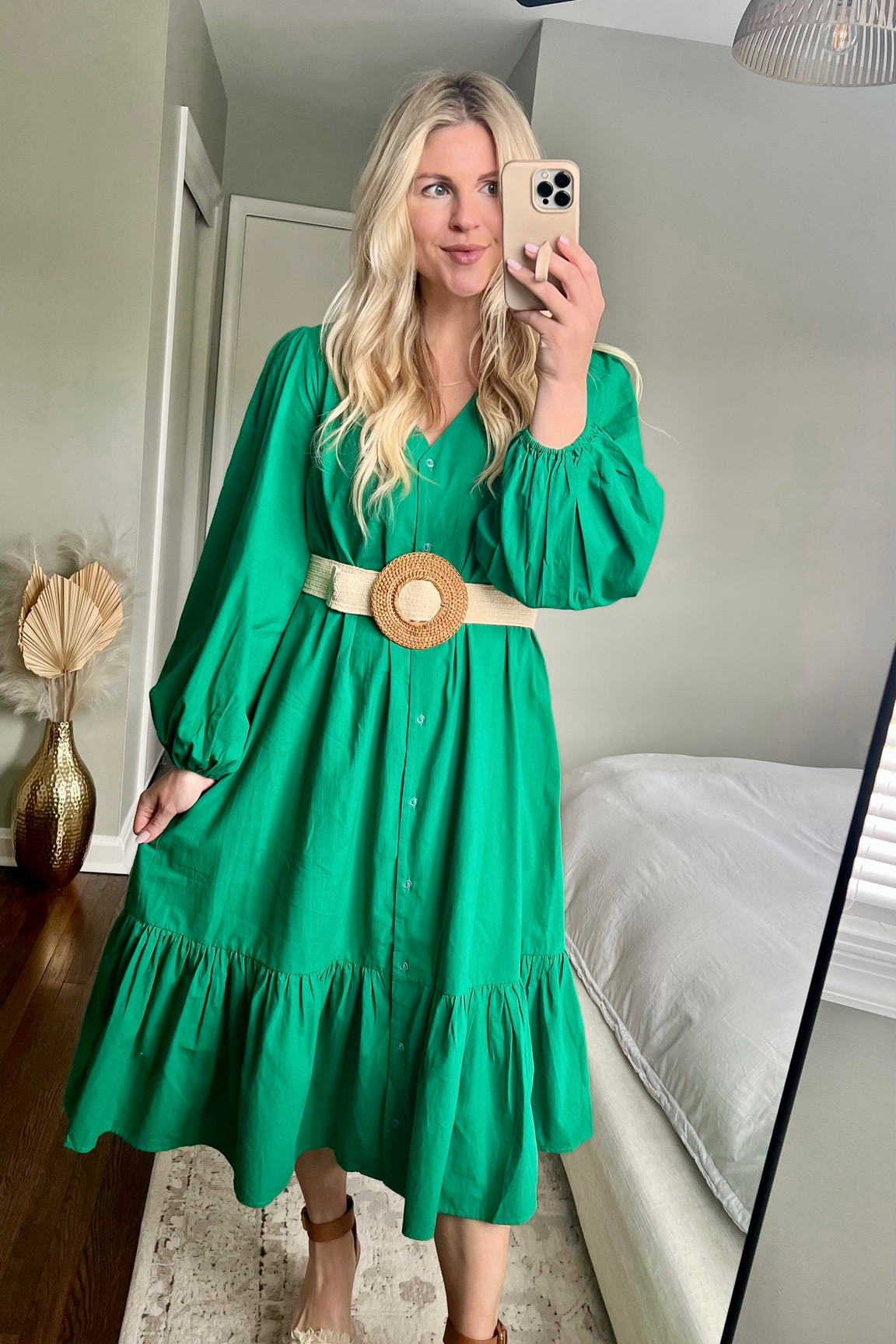  
no 👏🏻 more 👏🏻 boring 👏🏻 work clothes 💃🏼

heading on my first work trip in 9 months tomorrow and spicing up my workwear with @shopreddress  ⇢ shop everything on my LTK linked in my bio ✨

#rdbabe #workwear #workingmom #newmom #dcblogger #taylorswift 