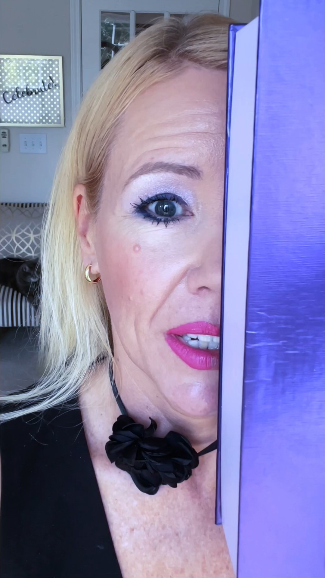 Are you still doing your makeup like it’s 1985? 😆

#LTKBeauty #LTKOver40