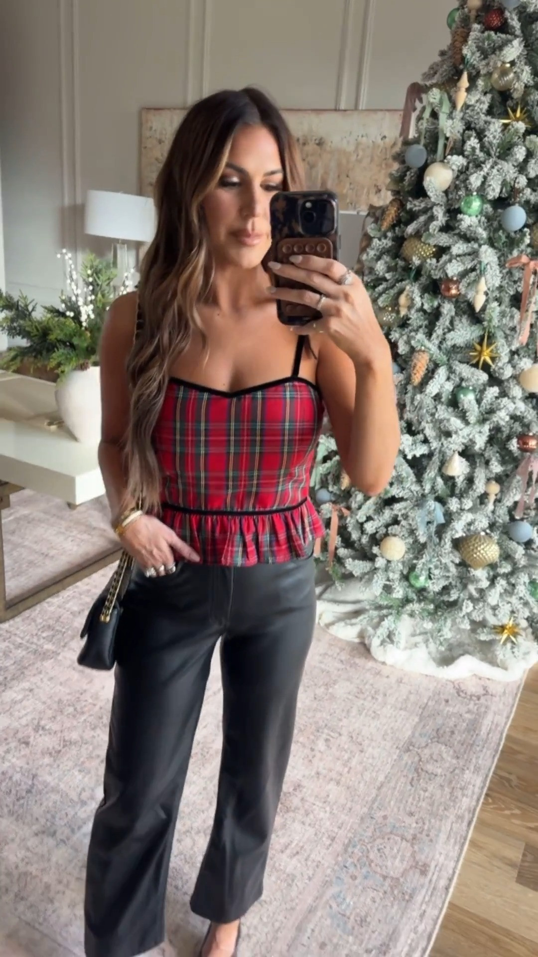 wearing size 27 regular! a staple in my closet 🖤 

 